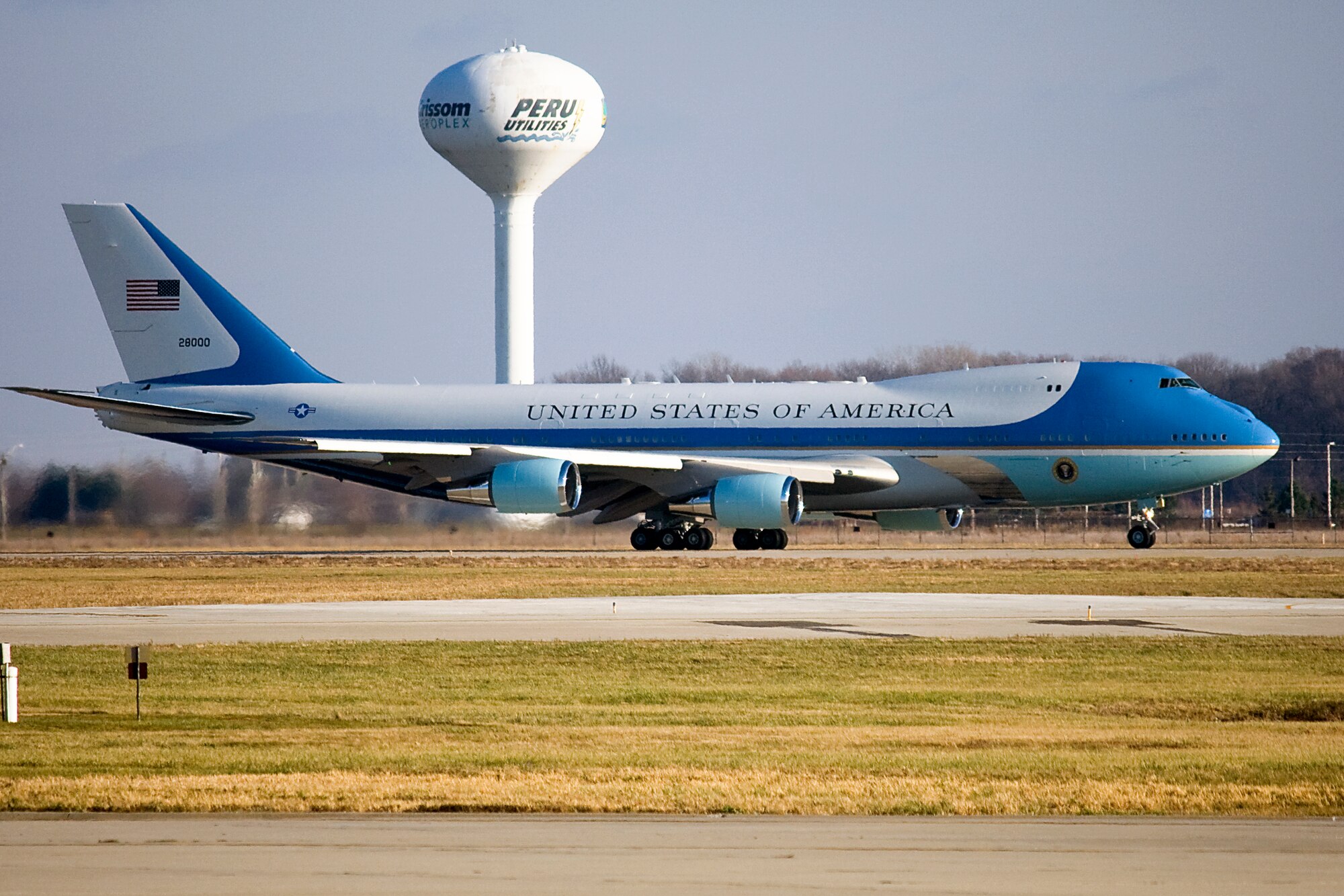 GRISSOM AIR RESERVE BASE, Ind. -- Air Force One lands at Grissom Nov. 23. (U.S. Air Force photo/Tech. Sgt. Mark R. W. Orders-Woempner)