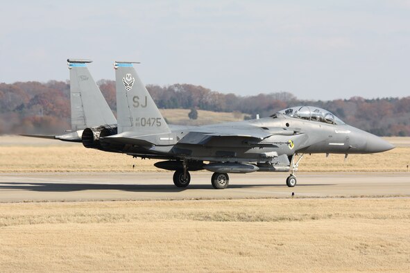 NASHVILLE, Tenn. – An F-15E Strike Eagle from the 334th Fighter Squadron taxi the Nashville International Airport flightline before performing a flyover during an NFL game between the Tennessee Titans and the Washingon Redskins Nov. 21, 2010. The Redskins narrowly beat the Titans 19 to 16. (Photo by Antionio More)