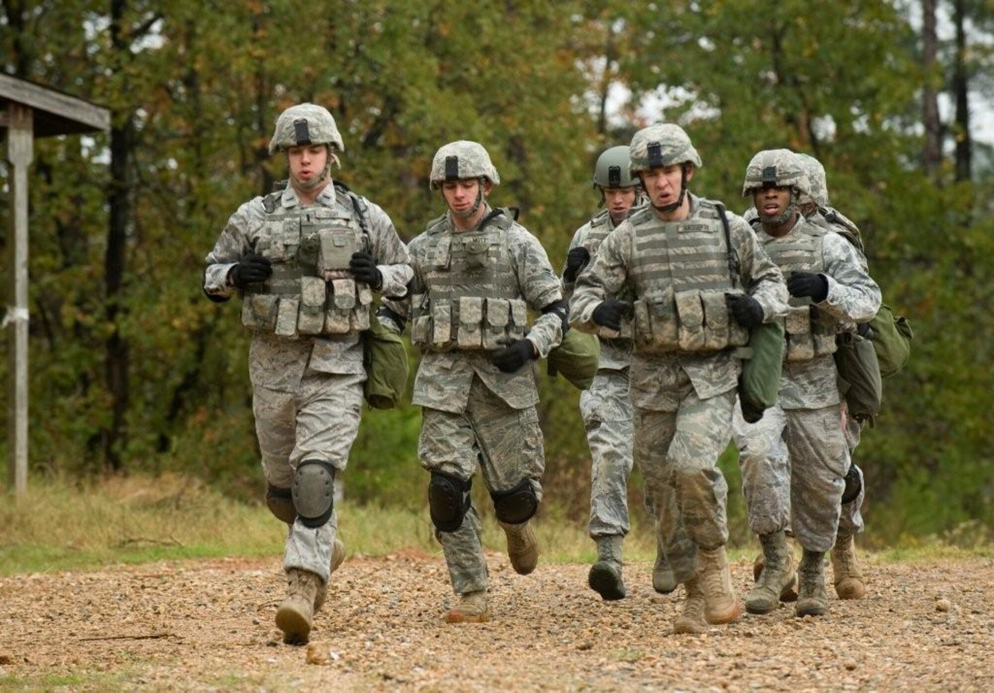 BARKSDALE AIR FORCE BASE, La. -- 1st Lt. Ronald Tugby, 5th Security Forces Squadron flight commander, leads his team to victory during the Global Strike Challenge here Nov. 15. Lieutenant Tugby and his team were awarded first place with honors in the tactics competition. (U.S. Air Force photo/Senior Airman Chad Warren)