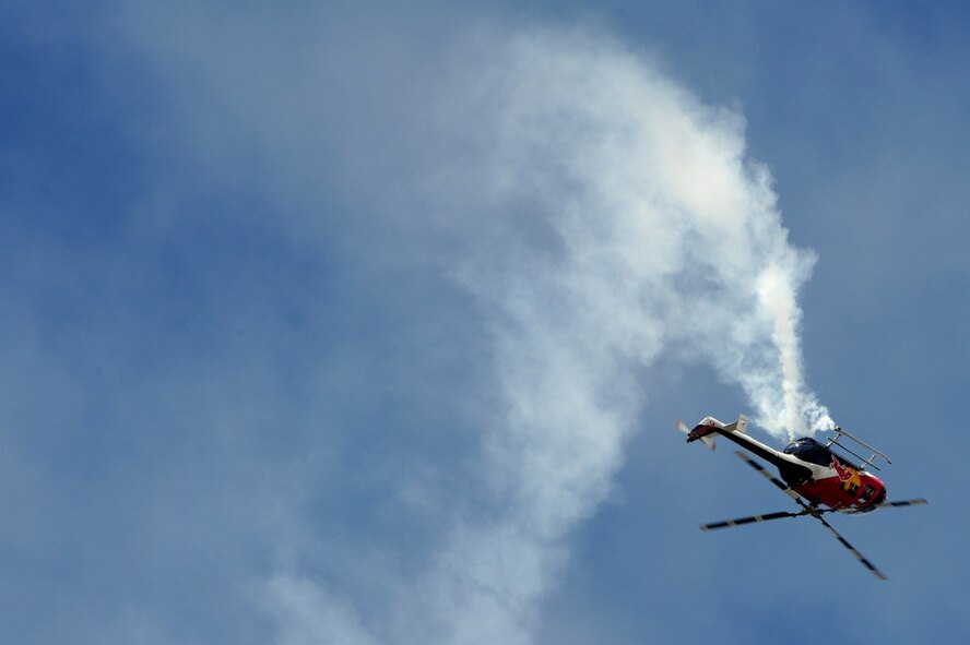 MARINE CORPS BASE HAWAII KANEOHE BAY, Hawaii -- More than 14,000 visitors flocked to the 2010 Kaneohe Bay Air Show Sept. 25-26. The 15th Wing joined the show with a C-17 Globemaster III, but it was the F-22 Raptor that stole the show. The U.S. Navy's Blue Angels also performed. (U.S. Air Force photo/Staff Sgt. Mike Meares)