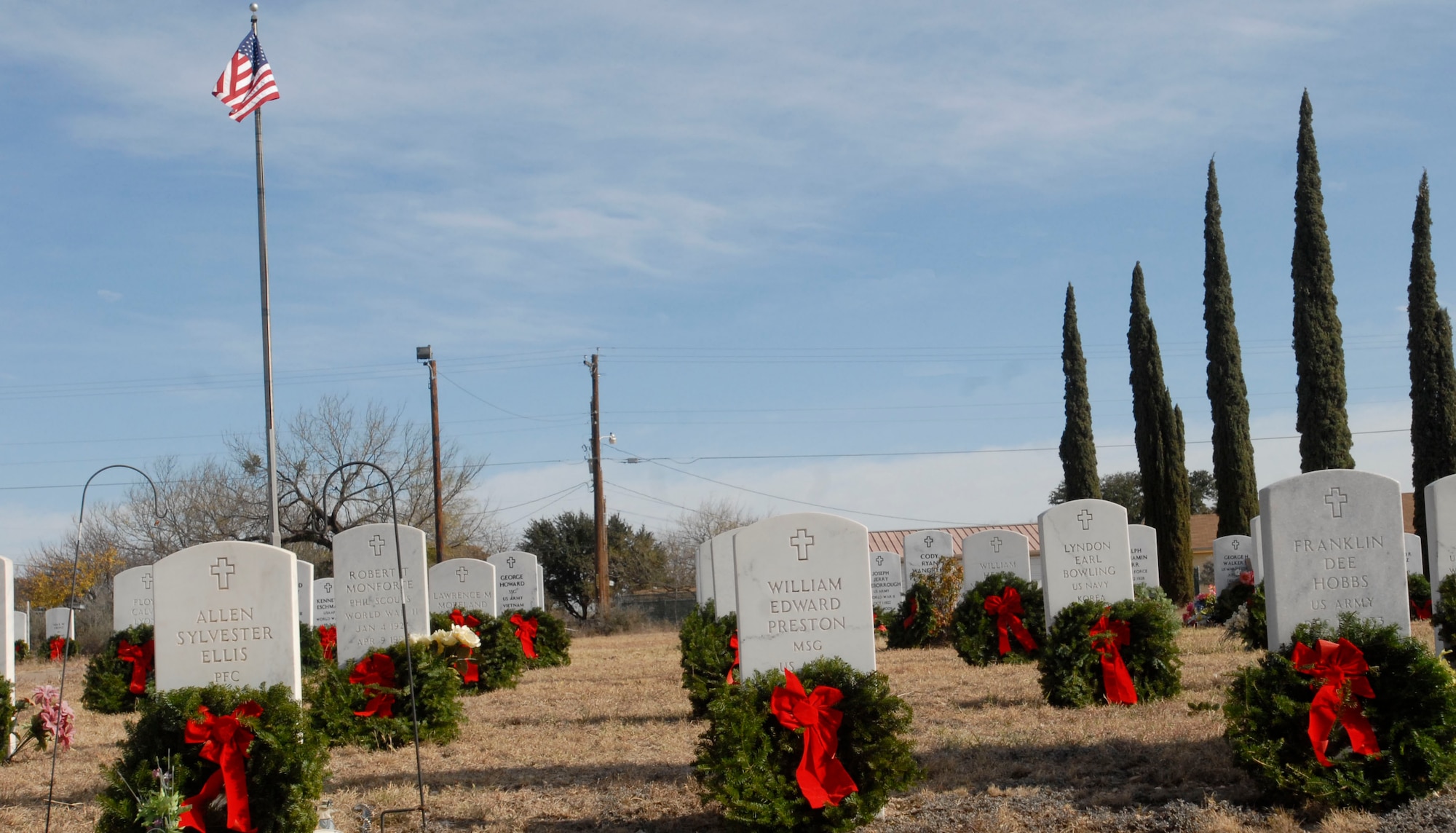 SAN ANGELO, Texas – Members of Goodfellow and the San Angelo community placed wreaths on veterans’ graves in San Angelo’s Belvedere Cemetery during the National Wreaths Across America Ceremony Dec. 11.  Wreaths Across America was formed in 2007 to promote veterans remembrance.  Wreaths are placed on veterans graves during the holiday season.  (U.S. Air Force photo/Kent Cummins)