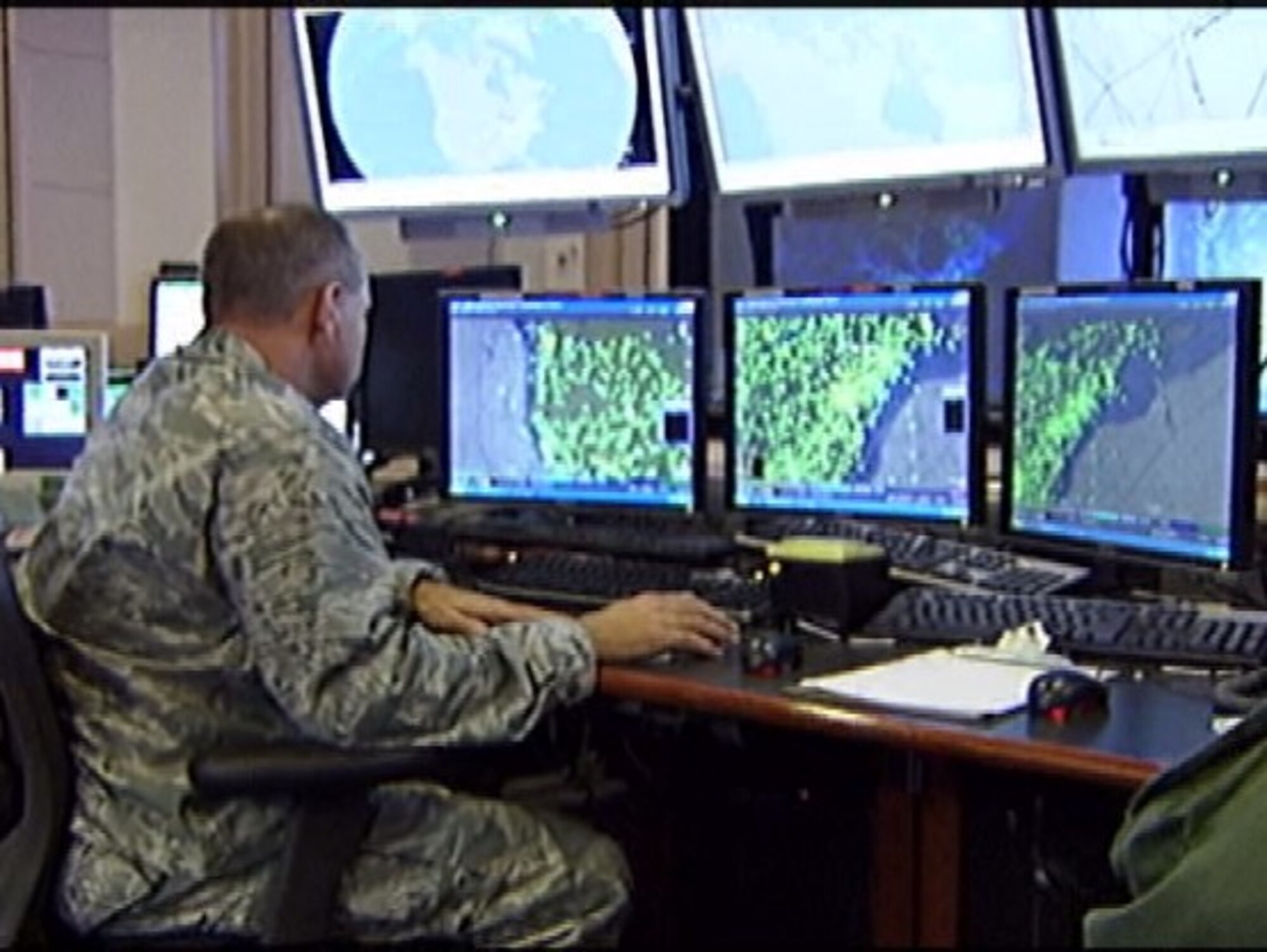 NORAD Tracks Santa 2010