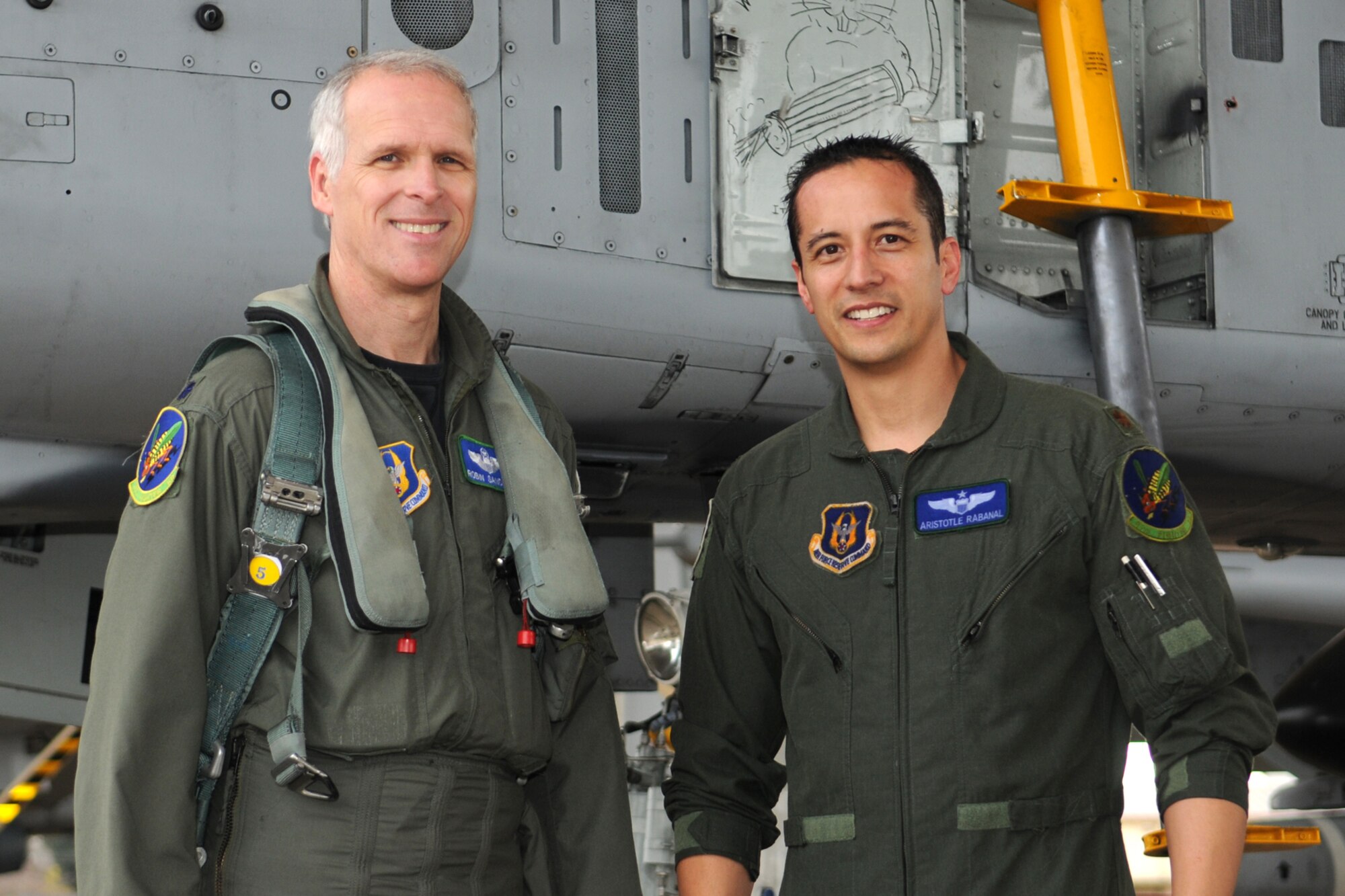 Lt. Col. Robin Sandifer, 47th Fighter Squadron director of operations, and Maj. Aristotle Rabanal, 47th FS pilot, made up the two-ship A-10 Thunderbolt II aircraft sortie for Rabanal’s final flight with the squadron on Dec. 21, 2010, 917th Wing, Barksdale Air Force Base, La. (U.S. Air Force/MSgt Greg Steele)