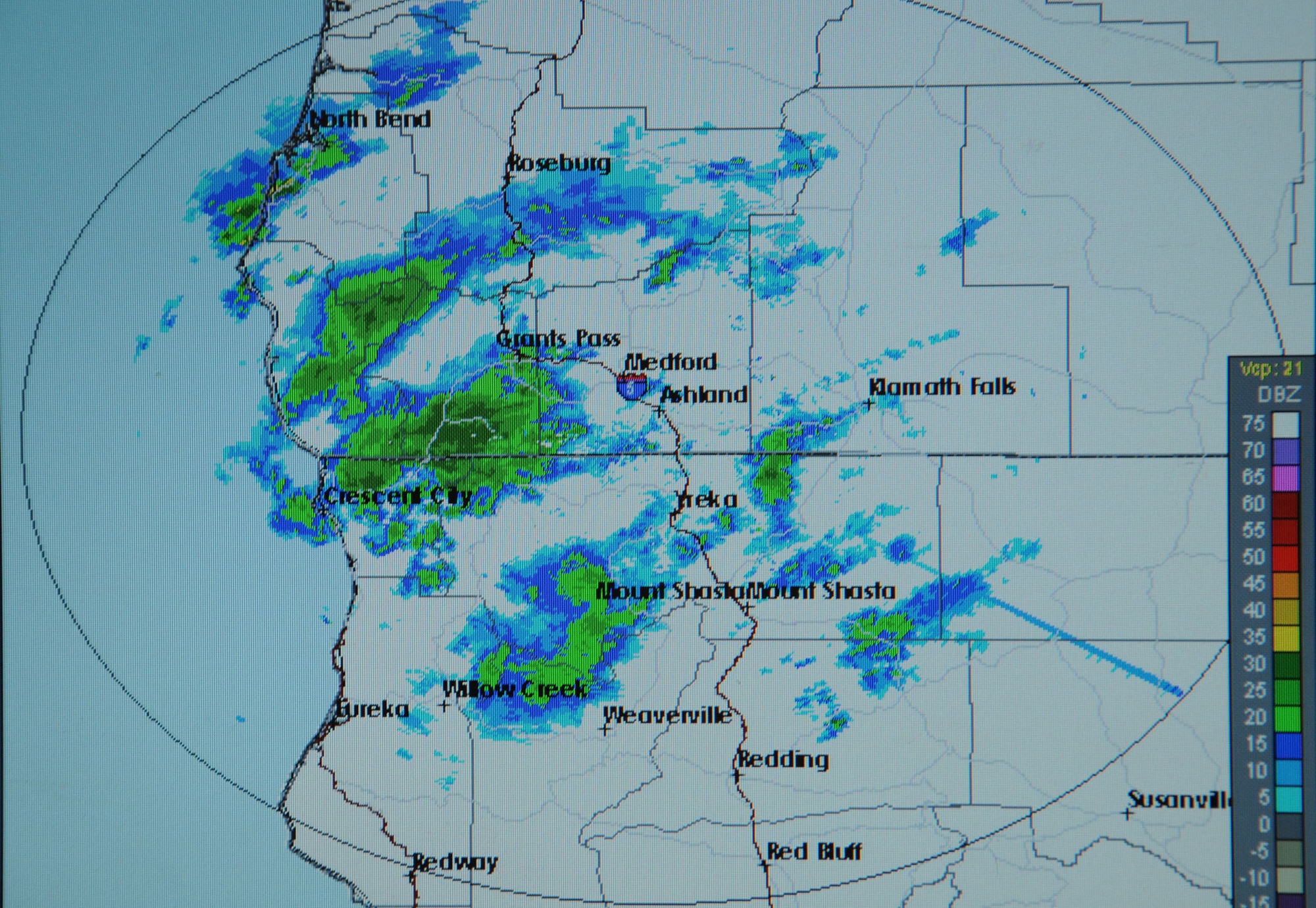 Nellis Air Force Base, Nev. -- Much like civilian pilots, military pilots use up-to-date radar to see what the weather is doing where they plan on landing.  If weather conditions are too severe to safely land, pilots have to decide between alternate landing sites that may keep them grounded for days.  (Official  U.S. Air Force photo by Staff. Sgt. Shawn C. Rhodes)