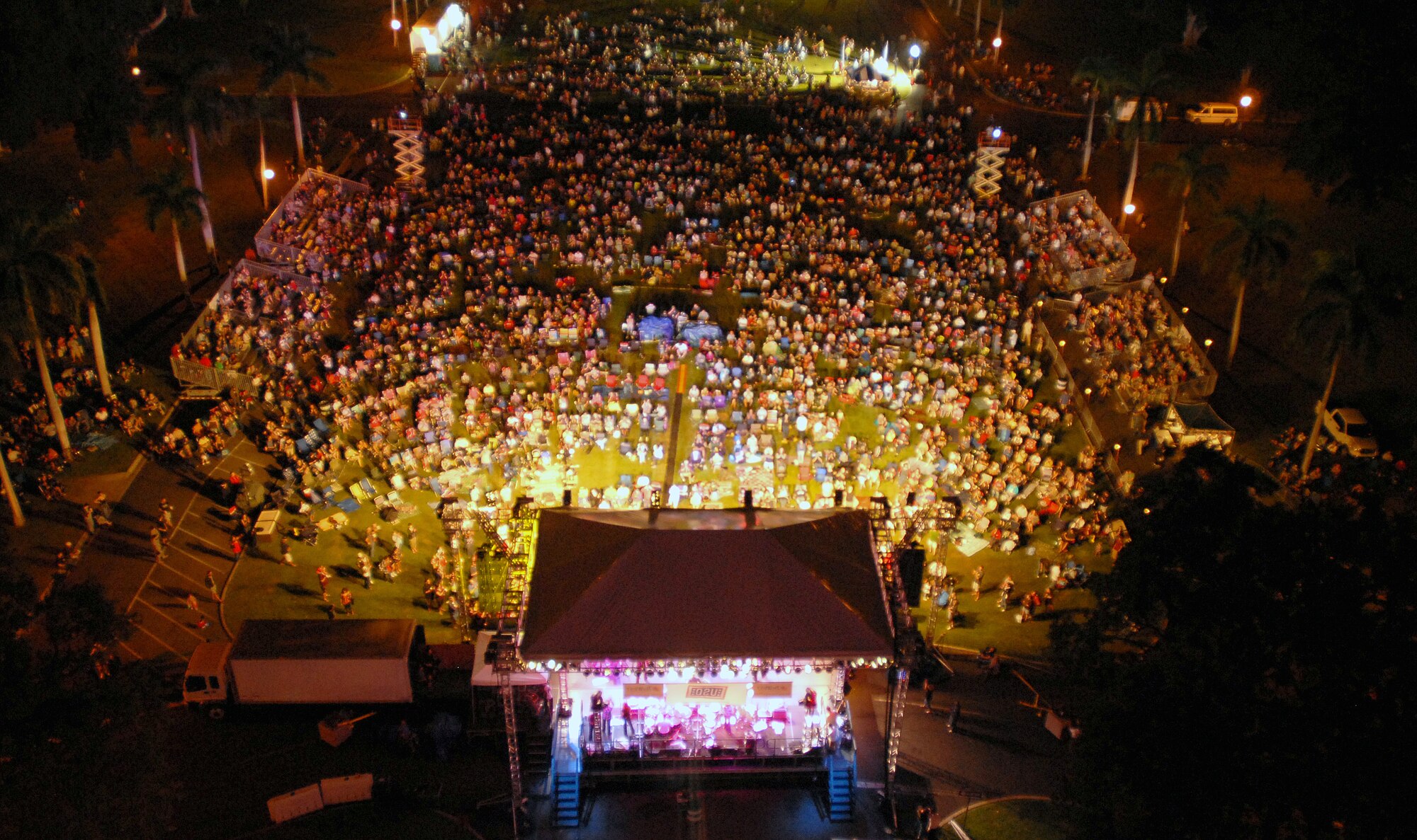 HICKAM AIR FORCE BASE, Hawaii -- Gary Sinise and the Lt. Dan Band performs for more than 6,000 Hickam and Pearl Harbor service members at Freedom Tower Jan. 30. The Lt. Dan Band covers everything from Springsteen to Linkin Park, from Aretha Franklin to Jimi Hendrix.  The concert is sponsored by USO and Triwest. The band is known for a character Sinise portrayed in the 1994 Academy Award winning film, Forrest Gump. Sinise received an Oscar nominated for Best Supporting Actor. (U.S. Air Force photo/Staff Sgt. Mike Meares)
