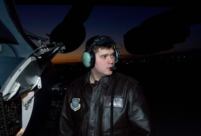 First Lt. Mike Lucky refuels a C-17 at Toledo Air Port, Ohio, Jan. 30.  The C-17 was transporting equipment and supplies to Haiti in support of relief efforts there.  Lieutenant Lucky is a pilot from the 8th Airlift Squadron. (U.S. Air Force photo/Staff Sgt. Barry Loo)