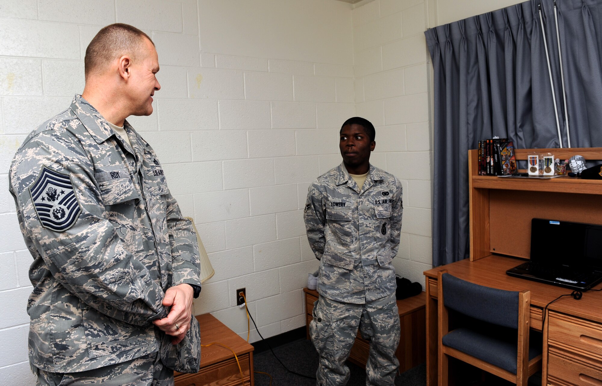 NELLIS AIR FORCE BASE, Nev. -- Chief Master Sgt. of the Air Force James A. Roy conducts a dorm inspection at Airman 1st Class Ryan Lowery's dorm, Feb. 3. (U.S. Air Force photo by Airman 1st Class Brett Clashman/RELEASED)






















  












 











































  












 
























