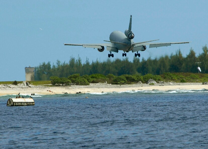 WAKE ISLAND -- A U.S. Air Force KC-10 air refueling aircraft, practicing landing, off the shoreline of Wake Island, Jan 26, 2010.  (U.S. Air Force photo/Tech. Sgt. Jerome S. Tayborn)