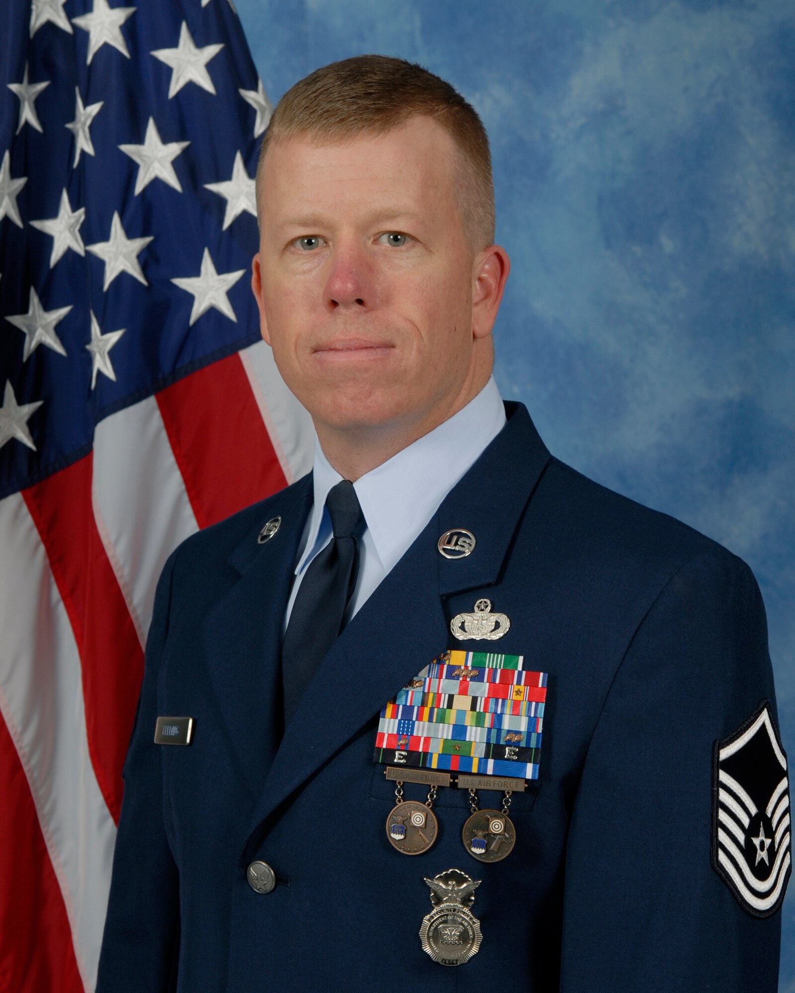 Master Sgt. Anthony Fleming, 17th Security Forces Squadron is the 2009 Senior Noncommissioned Officer of the Year for the 17th Training Wing, Goodfellow AFB, Texas. The annual awards program recognizes both civilians and members in 16 categories of the Air Force, Army, Navy and Marines who are assigned to the wing, for their significant contributions to the 17 TRW, the community and mission. (U.S. Air Force photo/ Lou Czarnecki) 