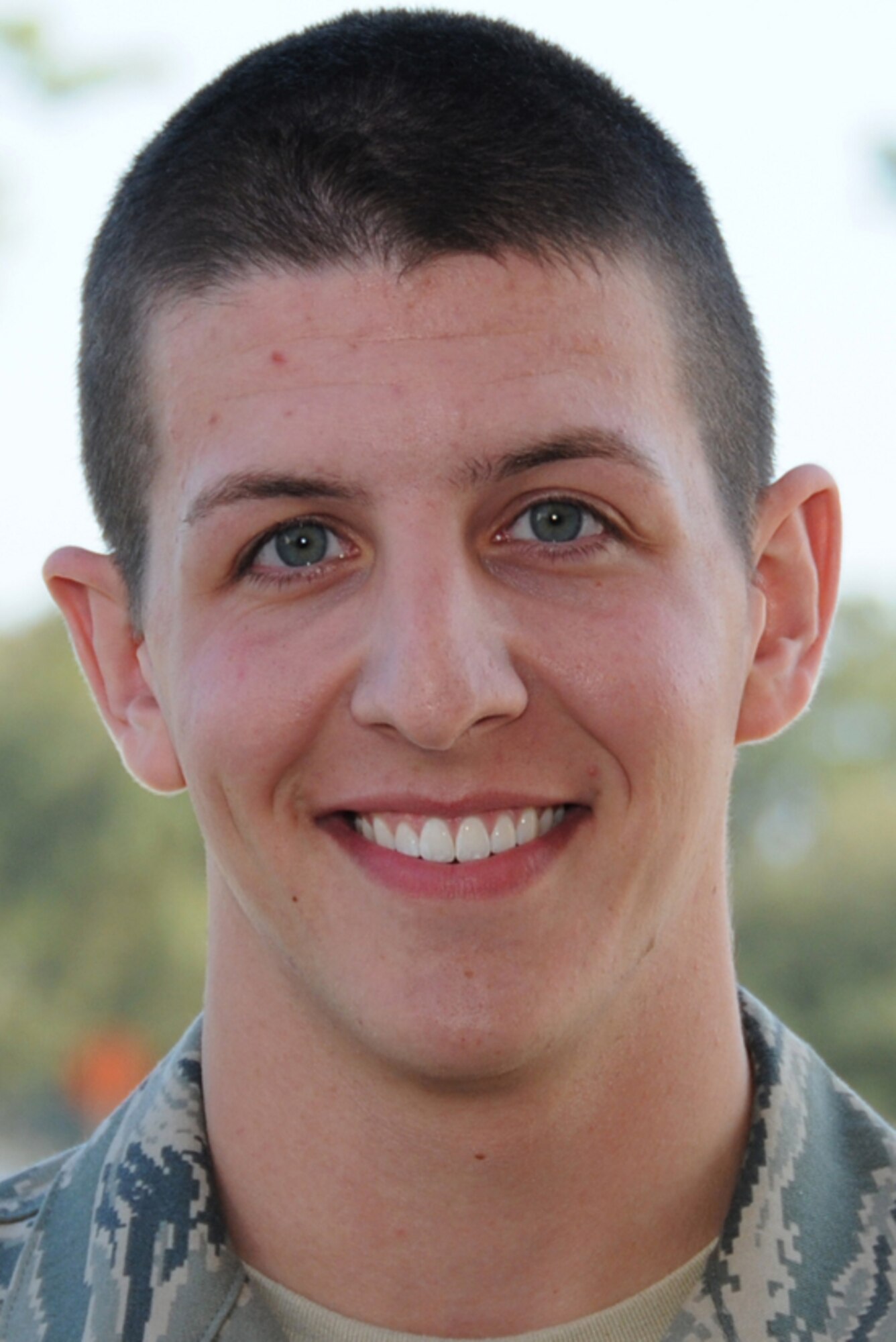 Airman Alexander Avery graduated Jan. 27 from the electronic principles course in the 332nd Training Squadron with perfect scores.  Airman Avery, from Newark, N.Y., continues his training in the communication/navigation/mission systems apprentice school at Sheppard Air Force Base, Texas.  (U.S. Air Force photo by Kemberly Groue)
