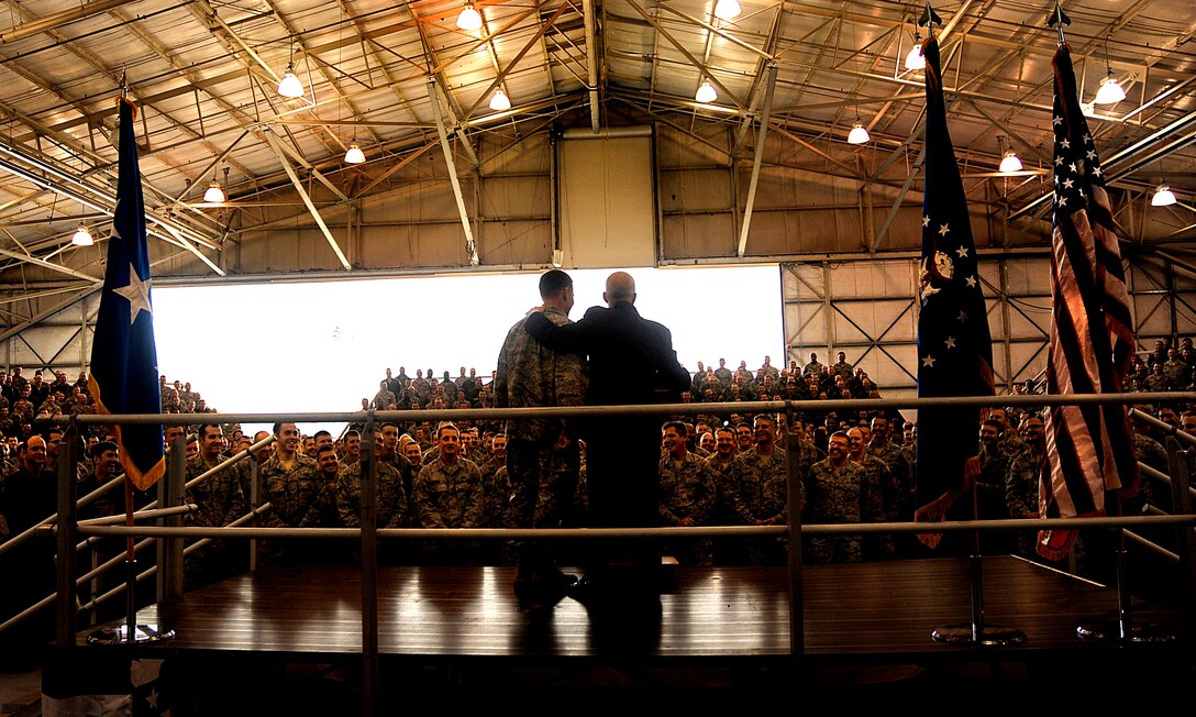 Lt.Gen. Donald Wurster, Commander, Air Force Special Operations Command(AFSOC), addresses personnel from the 1st Special Operations Wing, Hurlburt Field, Fla., Jan. 5, 2010. General Wurster informed the wing that due to their recent deployment to Haiti, it fulfilled the requirements for this years Operational Readiness Inspection. (U.S. Air Force photo by Master Sgt. Russell E. Cooley IV)(Released)