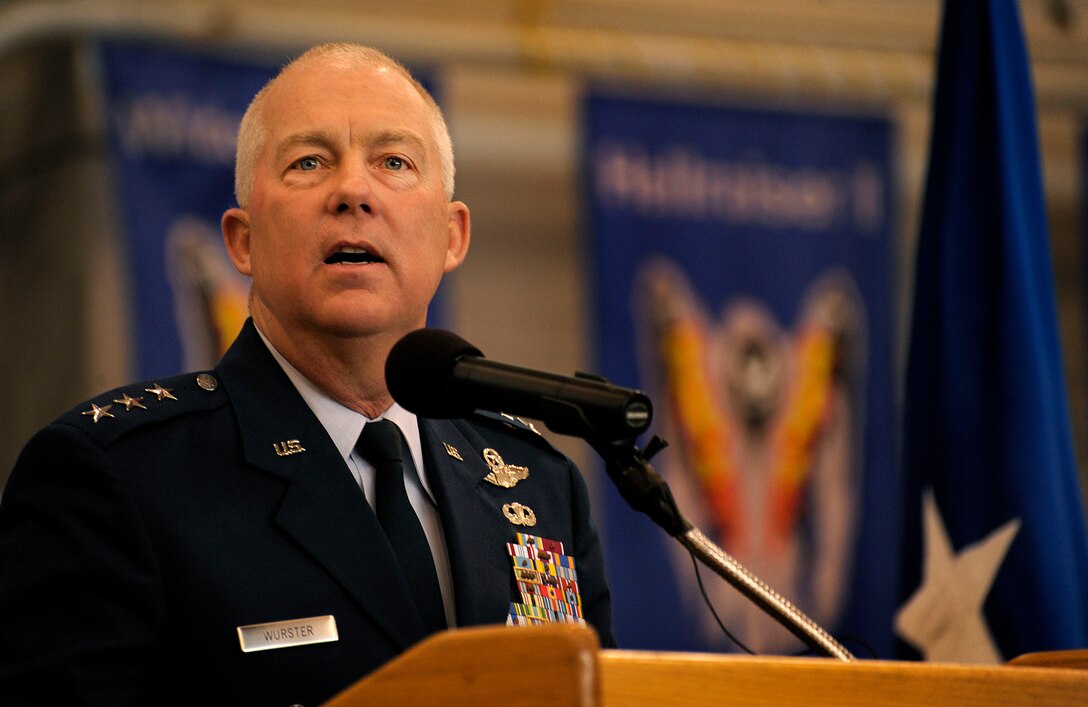 Lt.Gen. Donald Wurster, Commander, Air Force Special Operations Command(AFSOC), addresses personnel from the 1st Special Operations Wing, Hurlburt Field, Fla., Jan. 5, 2010. General Wurster informed the wing that due to their recent deployment to Haiti, it fulfilled the requirements for this years Operational Readiness Inspection. (U.S. Air Force photo by Master Sgt. Russell E. Cooley IV)(Released)
