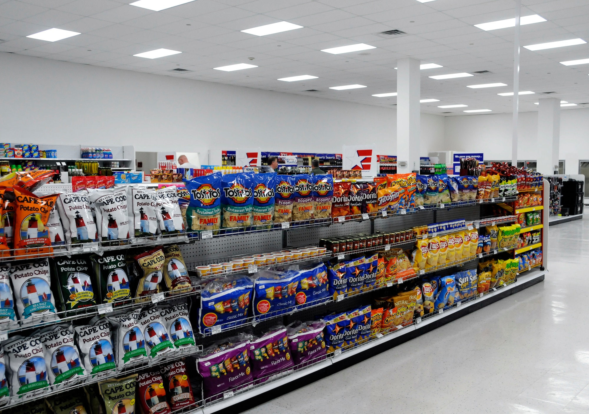 Inside view of the newly opened shoppette at Homestead ARB on Feb. 2.  (U.S. Air Force photo/Tim Norton)