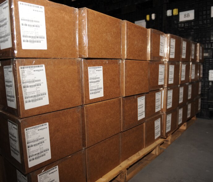 MOODY AIR FORCE BASE, Ga. -- Moody received more than 3,800 new M-50 Joint Service General Purpose Masks here Feb. 2. The new mask features a number of improvements including dual filters, improved drinking system, improved head harness and better carrier. (U.S. Air Force photo by Airman 1st Class Benjamin Wiseman)