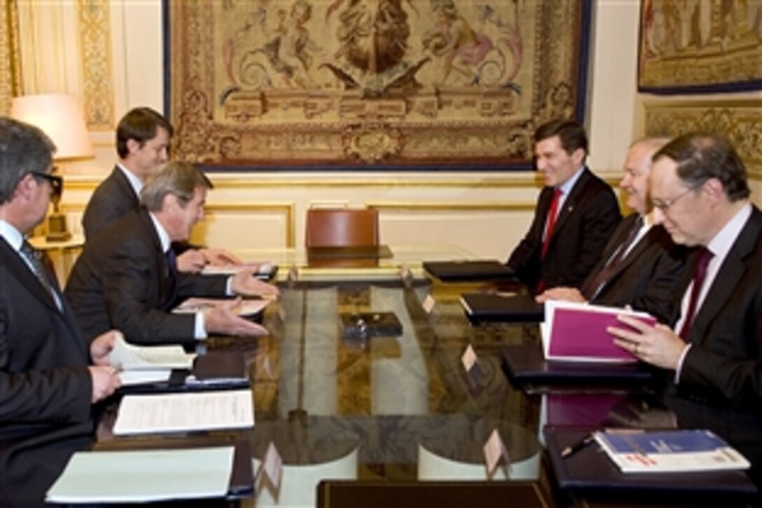 U.S. Defense Secretary Robert M. Gates meets with French Foreign Minister Bernard Kouchner in Paris, Feb. 8, 2010.