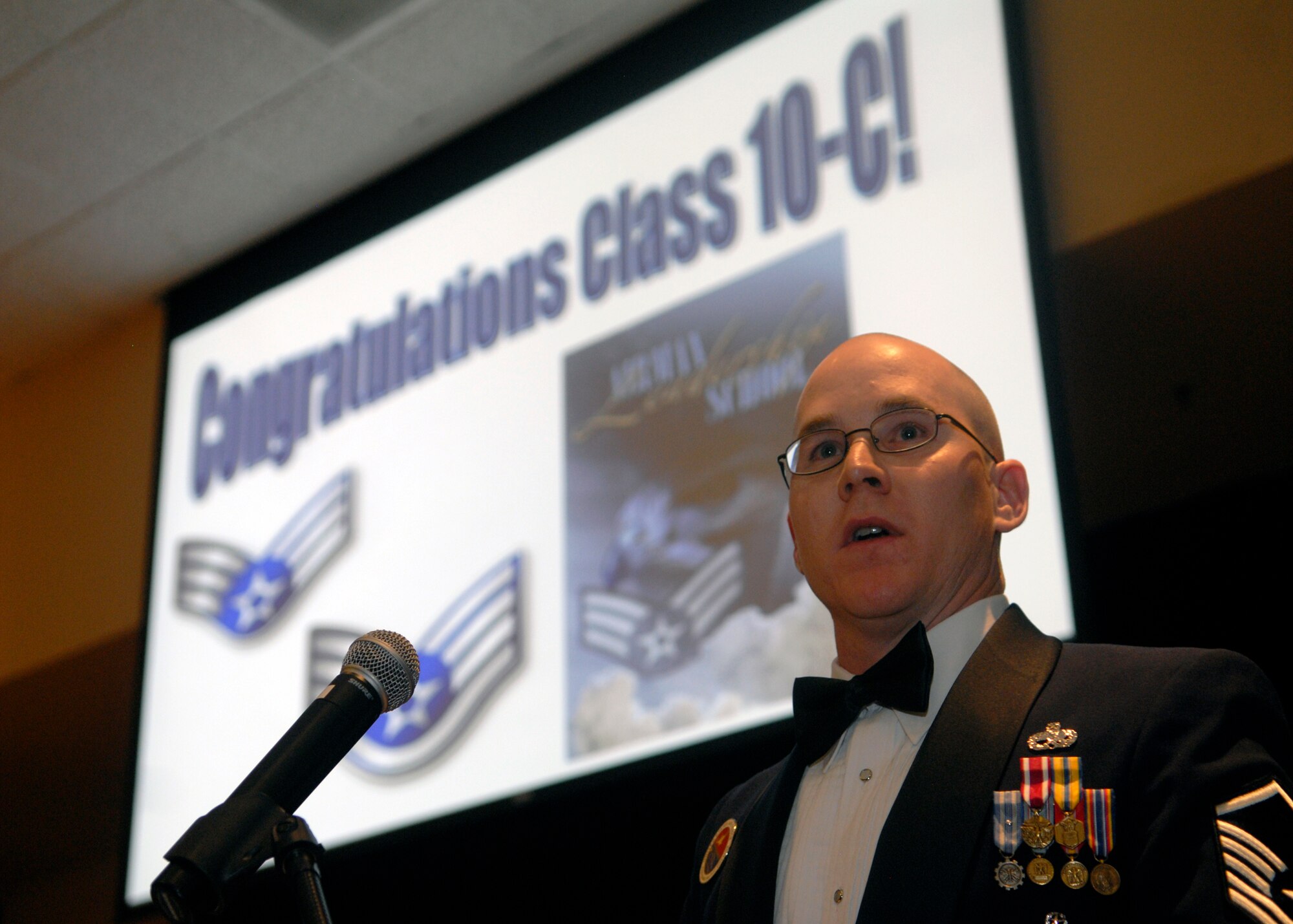VANDENBERG AIR FORCE BASE, Calif. – Master Sgt. Richard Anderson, the Airman Leadership School commandant, congratulates class 10-C here Tuesday, Feb. 9, 2010. Sergeant Anderson commented on the working ethic of the class and how well they had progressed through the course. (U.S. Air Force photo/Senior Airman Ashley Reed)
