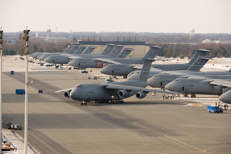 Dover Aircraft Depart Before Storm Dover Air Force Base Article Display