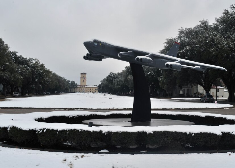 BARKSDALE AFB, LA -- Two and a half inches of snowfall covered Barksdale AFB and surrounding areas between Feb. 11 and 12. The last time Barksdale saw a significant amout of snowfall was February of 2004. (U.S. Air Force photo by Staff Sgt Trina R. Jeanjacques) 