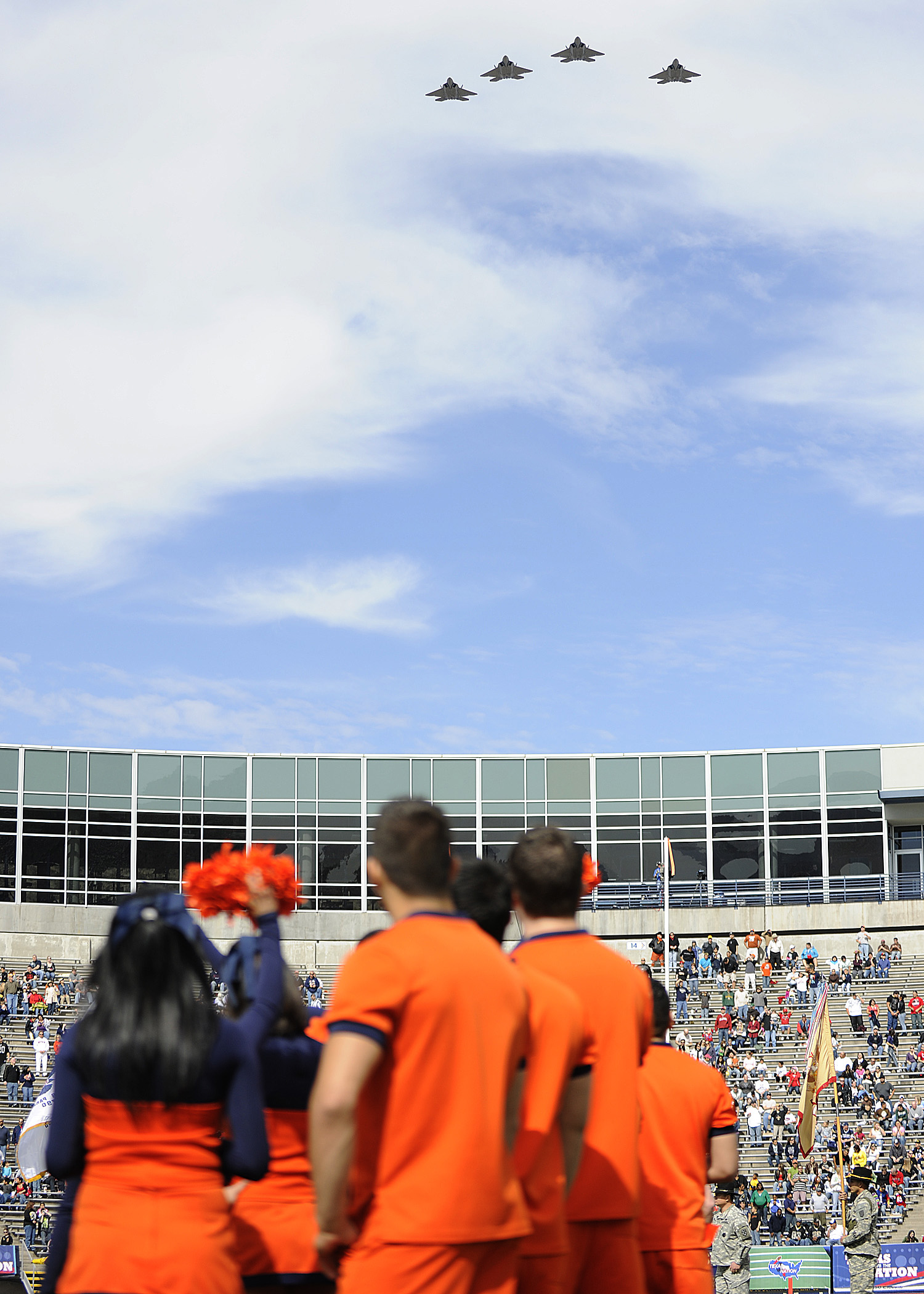 Holloman Airmen support college allstar game > Holloman Air Force Base