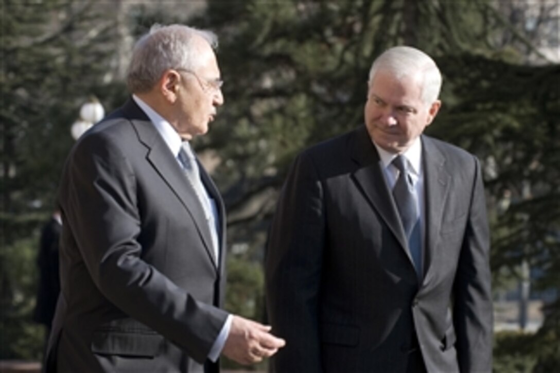 Secretary of Defense Robert M. Gates meets with Turkish Defense Minister Vecdi Gonul at the Ministry of Defense in Ankara, Turkey, on Feb. 5, 2010.  