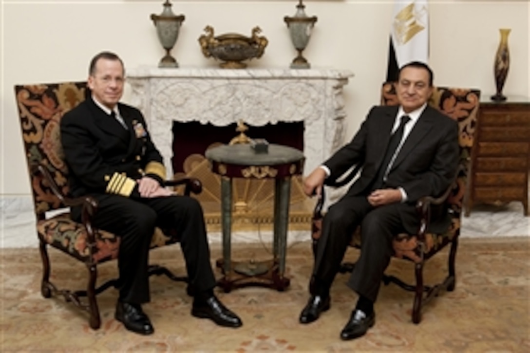 U.S. Navy Adm. Mike Mullen, chairman of the Joint Chiefs of Staff, left, meets with Egyptian President Hosni Mubarak in Cairo, Feb. 14, 2010. Mullen is on a weeklong tour of the region visiting with key partners and allies.