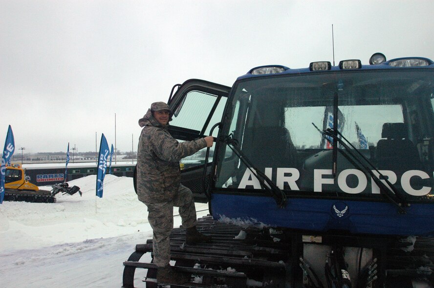 SHAKOPEE, Minn. -- The U.S. Air Force Recruiting Service had a strong presence here in addition to sponsoring a SnoCross snowmobile team.
Recruiting assets such as the X-1 Supercar with it's accompanying electronic media were on display during the weekend here at the Air Force National during the International Series of Champions Amsoil Championship SnoCross Series. (U.S. Air Force photo/Airman 1st Class Brian McGloin) 