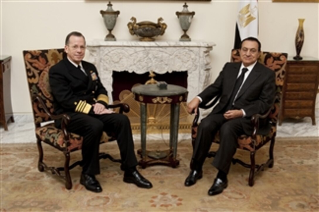 Chairman of the Joint Chiefs of Staff Adm. Mike Mullen, U.S. Navy, meets with Egyptian President Hosni Mubarak in Cairo on Feb. 14, 2010.  Mullen is on a weeklong tour of the region visiting with key partners and allies.  