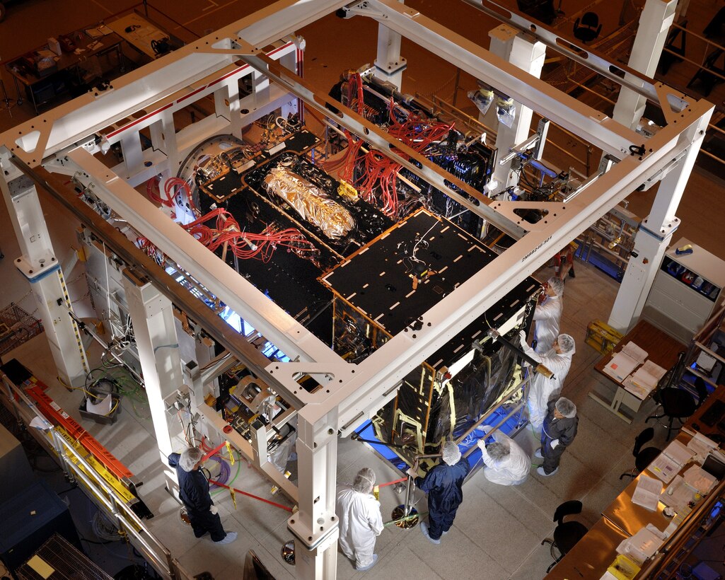 Shown here is the second Space-Based Infrared System (SBIRS)
geosynchronous orbit (GEO-2) spacecraft during Baseline Integrated System
Test at Lockheed Martin's facilities in Sunnyvale, Calif. (Photo courtesy of Lockheed Martin Space Systems) 

