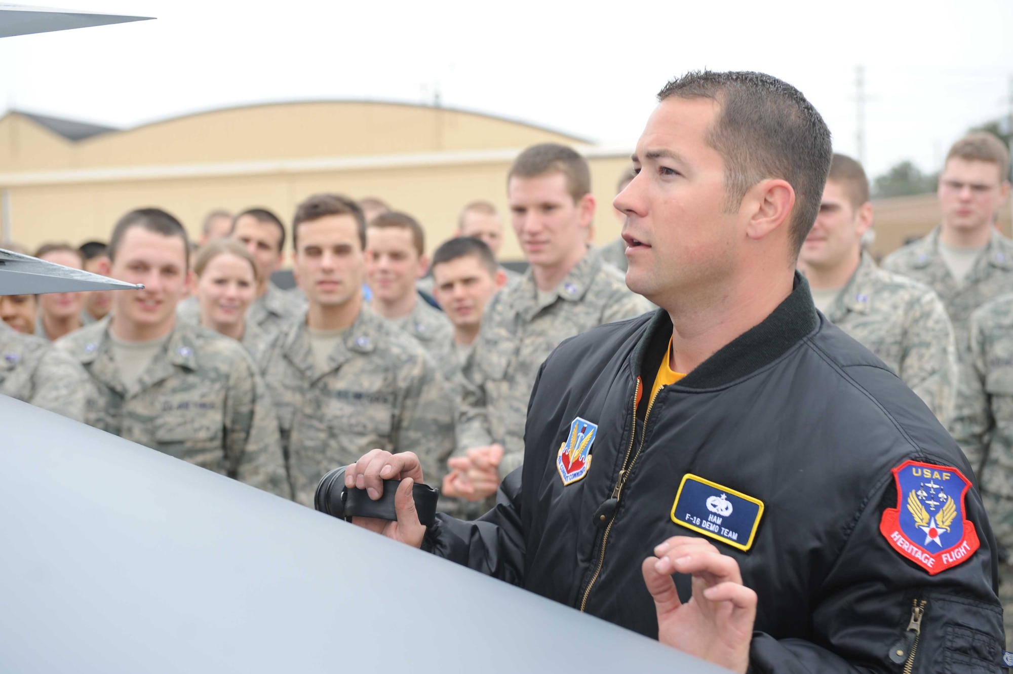 SHAW AIR FORCE BASE, S.C. -- Staff Sgt. Stephen Morin, Viper East Demo Team, shows the University of Kentucky Reserve Officer Training Corp Cadets the wing of the F-16 Fighting Falcon during a demostration Feb. 12. (U.S. Air Force photo/Senior Airman David Minor) 