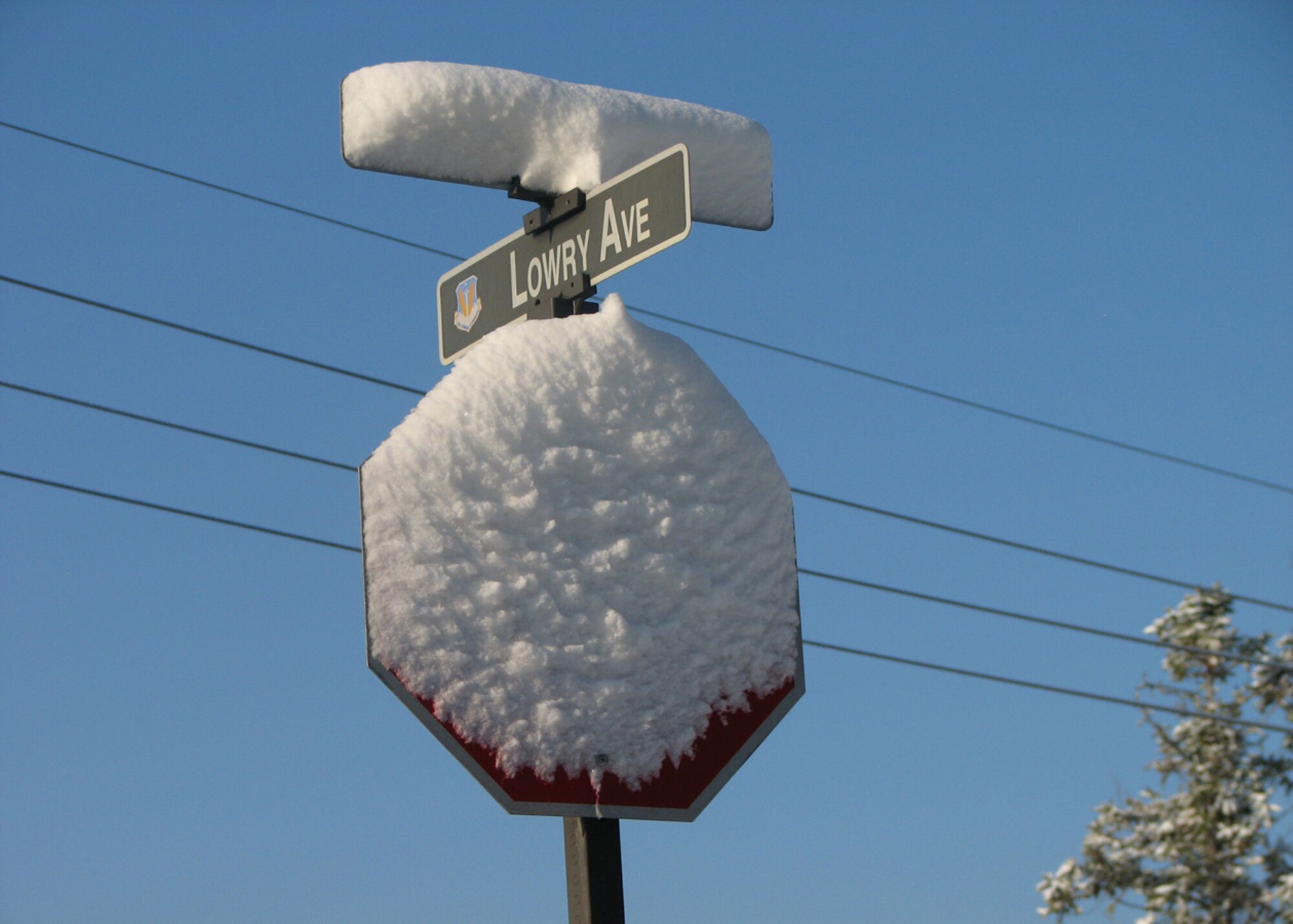 SHAW AIR FORCE BASE, S.C. -- Approximately four inches of snow hit Shaw Air Force Base Feb. 12.  According to Fred Harmon, 20th Operations Support Squadron meteorological technician, 17 inches of snow fell on Shaw from Feb. 9 to 11 in 1973. Shaw averages about one inch of snow per year. (U.S. Air Force photo/Tech. Sgt. Jason Bushnell)