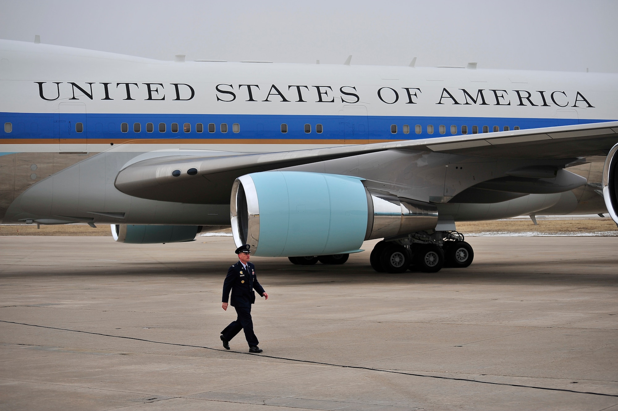 BUCKLEY AIR FORCE BASE, Colo. --  Col. Clint Crosier, 460th Space Wing commander, departs the flightline after escorting President Barack Obama Feb. 18. President Obama is attending a fund-raiser in Denver this week. (U.S. Air Force photo by Senior Airman Kathrine McDowell)