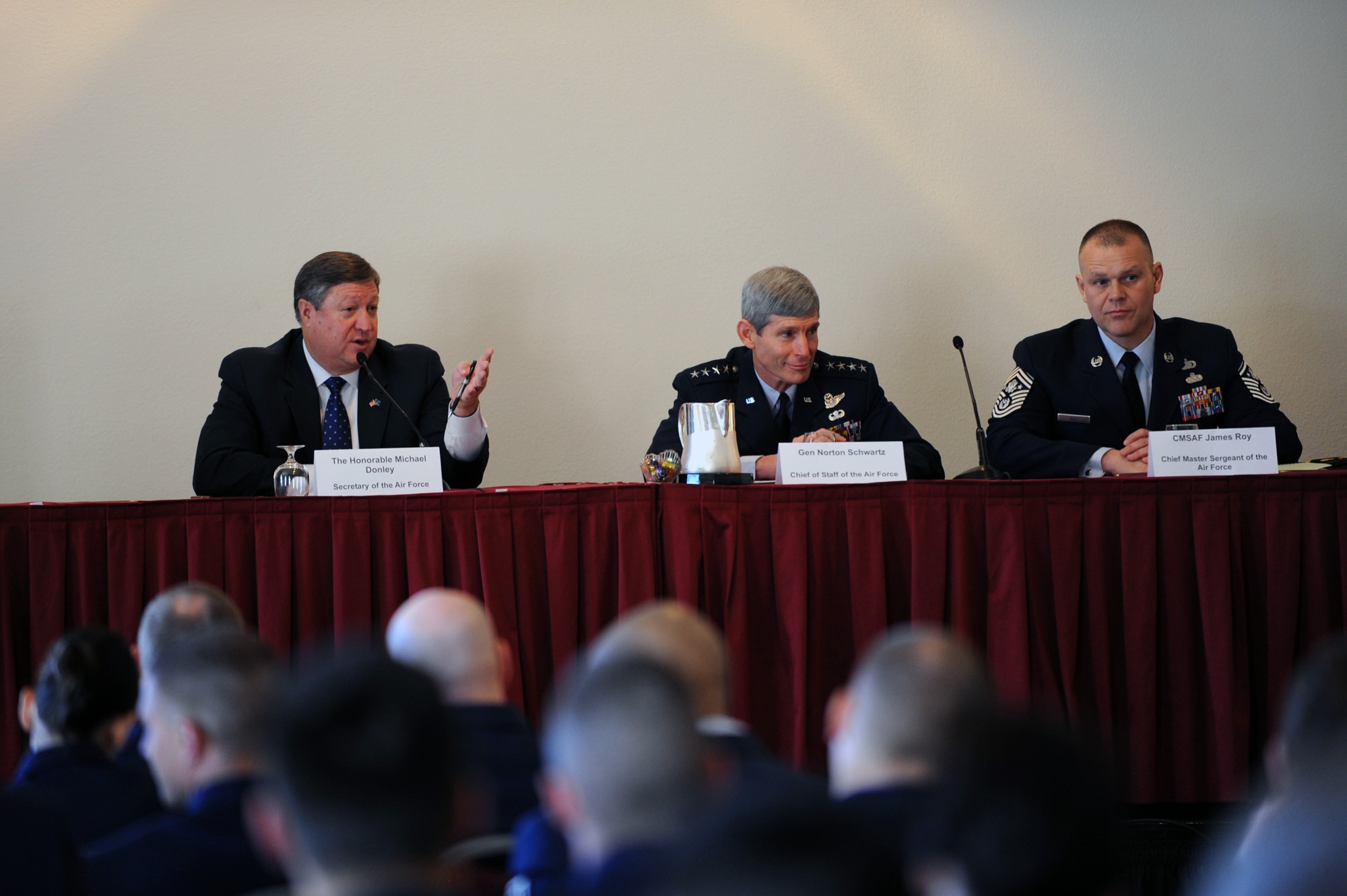 Air Force Secretary Michael Donley, Air Force Chief of Staff Norton Schwartz and Chief Master Sgt. of the Air Force James A. Roy answer questions with the junior force during the Air Force Association's Air Warfare Symposium and Technology Exposition Feb. 18, 2010, at the Rosen Shingle Creek Hotel in Orlando, Fla. The symposium will runs through Feb. 19.  (U.S. Air Force photo/Staff Sgt. Desiree N. Palacios)
