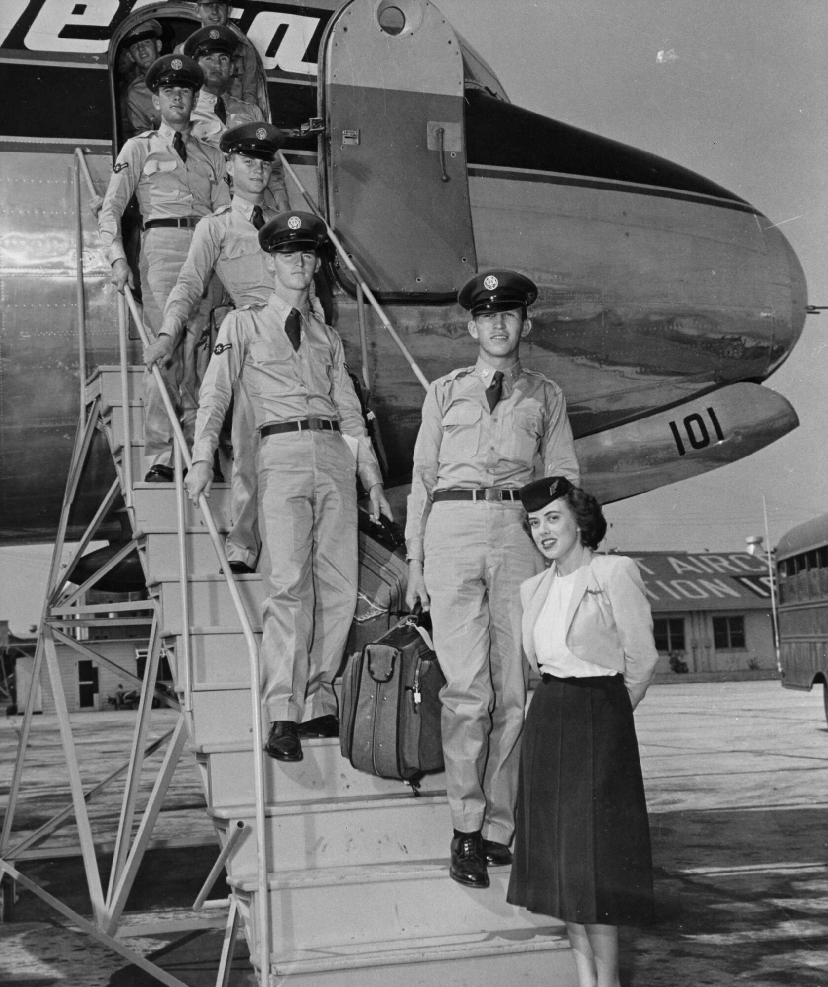 The first arrivals for the new Air Police School step off the plane at Tyndall in 1950. (U.S. Air Force courtesy photo)