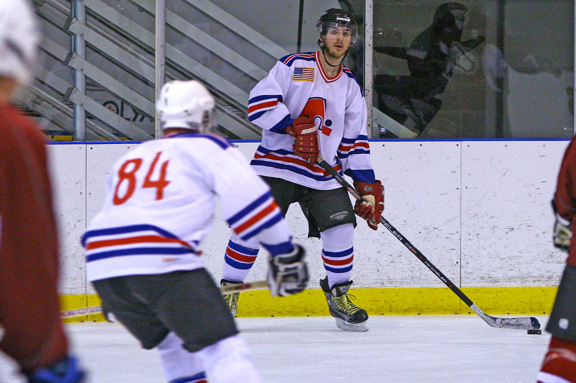 Tinker Nordiques Louie Lomonaco is a torrent on the ice. The soft-spoken defenseman is a major contributor for the Nordiques, and has a long personal history with the game, which he contributes to his hockey-savvy dad.