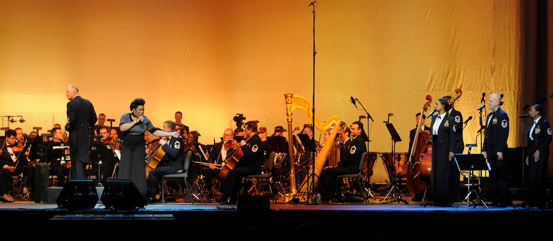 The United States Air Force Band performs with Melinda Doolittle, American Idol finalist, Feb. 21 at the Daughters of the American Revolution Constitution Hall, D.C. The performance was the first of the Band’s 2010 Guest Artist Series. The next performance in the series will be March 7 in DAR Constitution Hall with the Canadian Brass. For more information on the Guest Artist Series and the USAF Band visit www.usafband.af.mil. (U.S. Air Force photo by Staff Sgt. Tim Chacon)