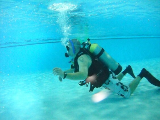 Down Under: Smp Marines Learn Basics Of Scuba Diving > Marine Corps Air 