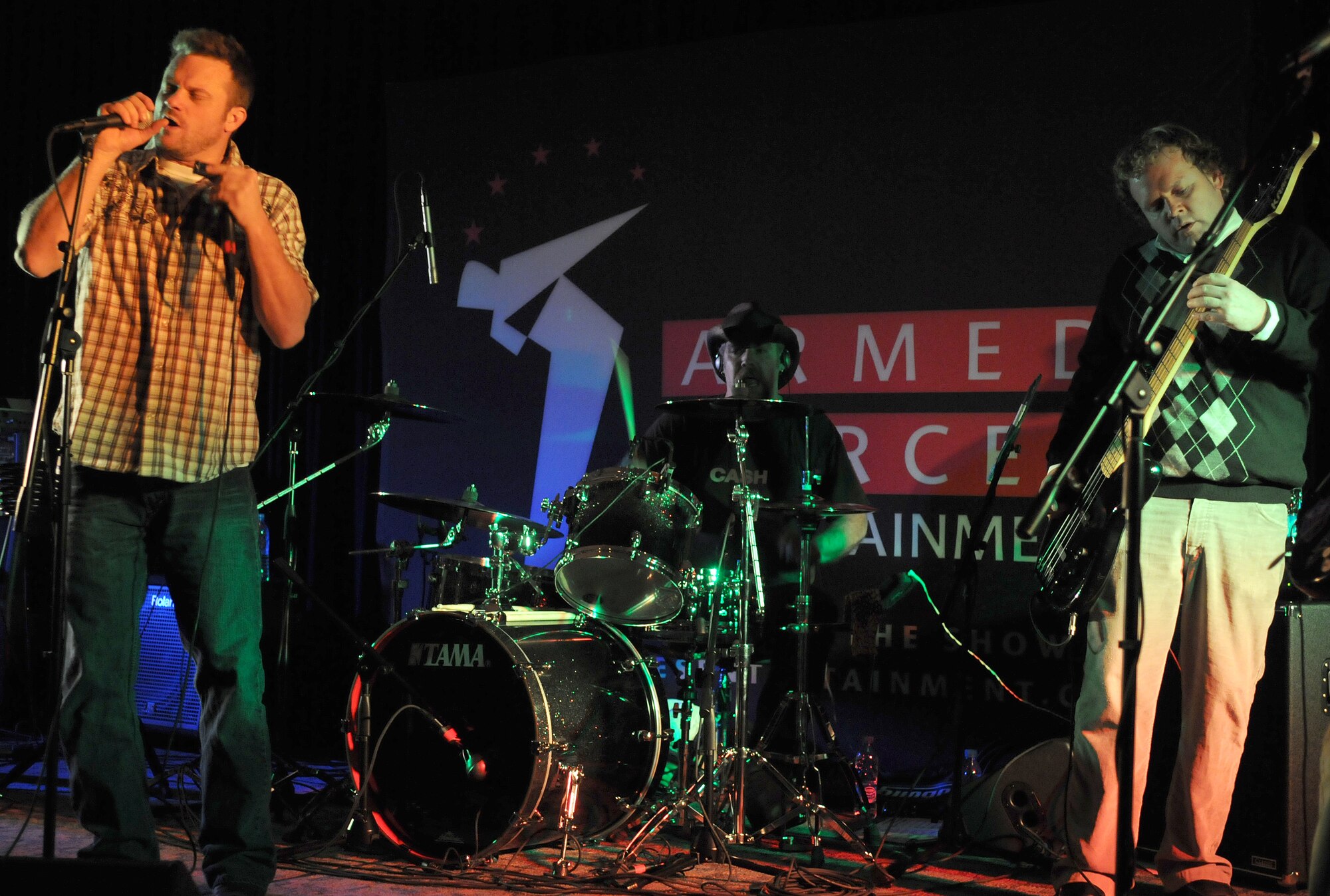 Jimmy Kennedy and the Wrecking Ball band performs for active-duty military and dependents of Incirlik Air Base Thursday, Dec. 31, 2009 during a New Years Eve bash at the consolidated club.  The band played for about three hours as part of an Armed Forces Entertainment tour for the troops during the holidays.  (U.S. Air Force photo/Senior Airman Ashley Wood)  