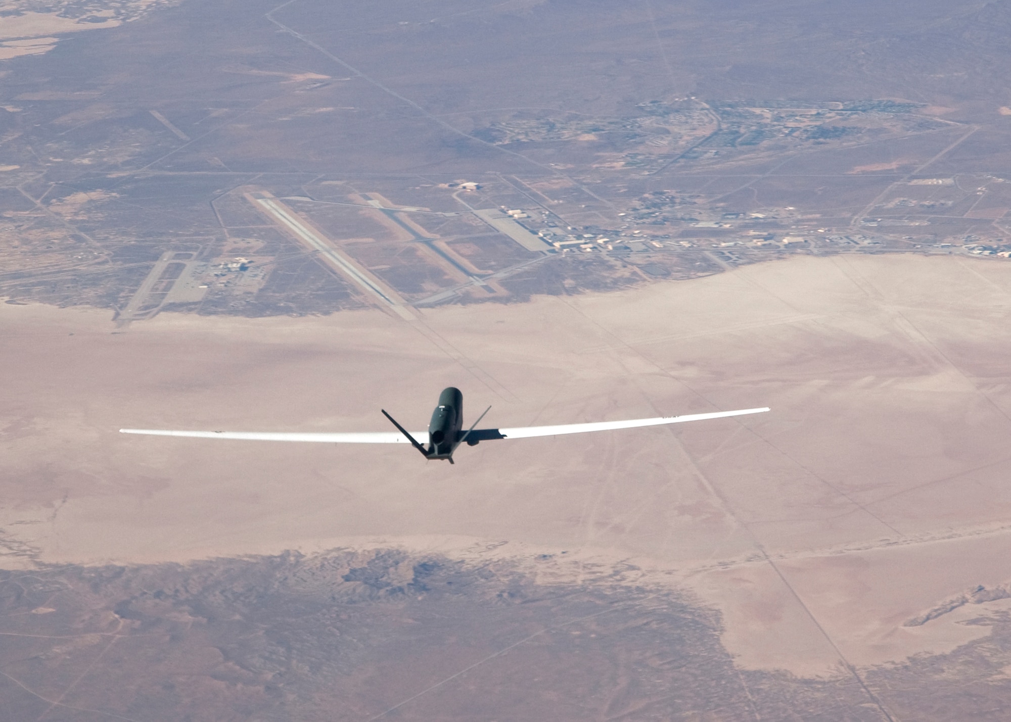 Global Hawk completed 2,000 missions and 30,000 hours April 2009.The Global Hawk is able to perform missions that last up to 36 hours without refueling, unlike anything possible by any manned aircraft. (Air Force photo/Bobbi Zapka)