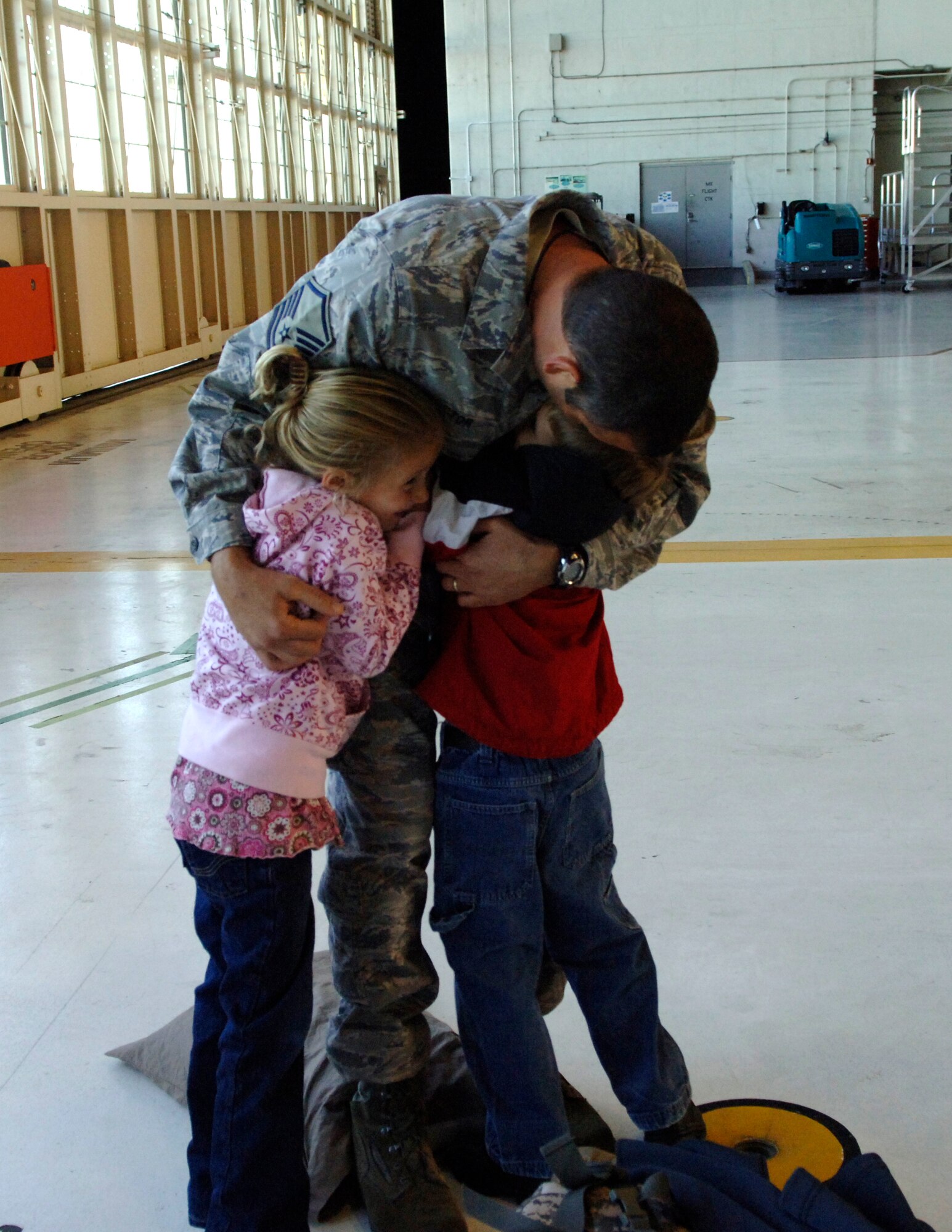 Tampa Bay Buccaneers and USAA Host Training Camp for Service Members >  927th Air Refueling Wing > Article Display