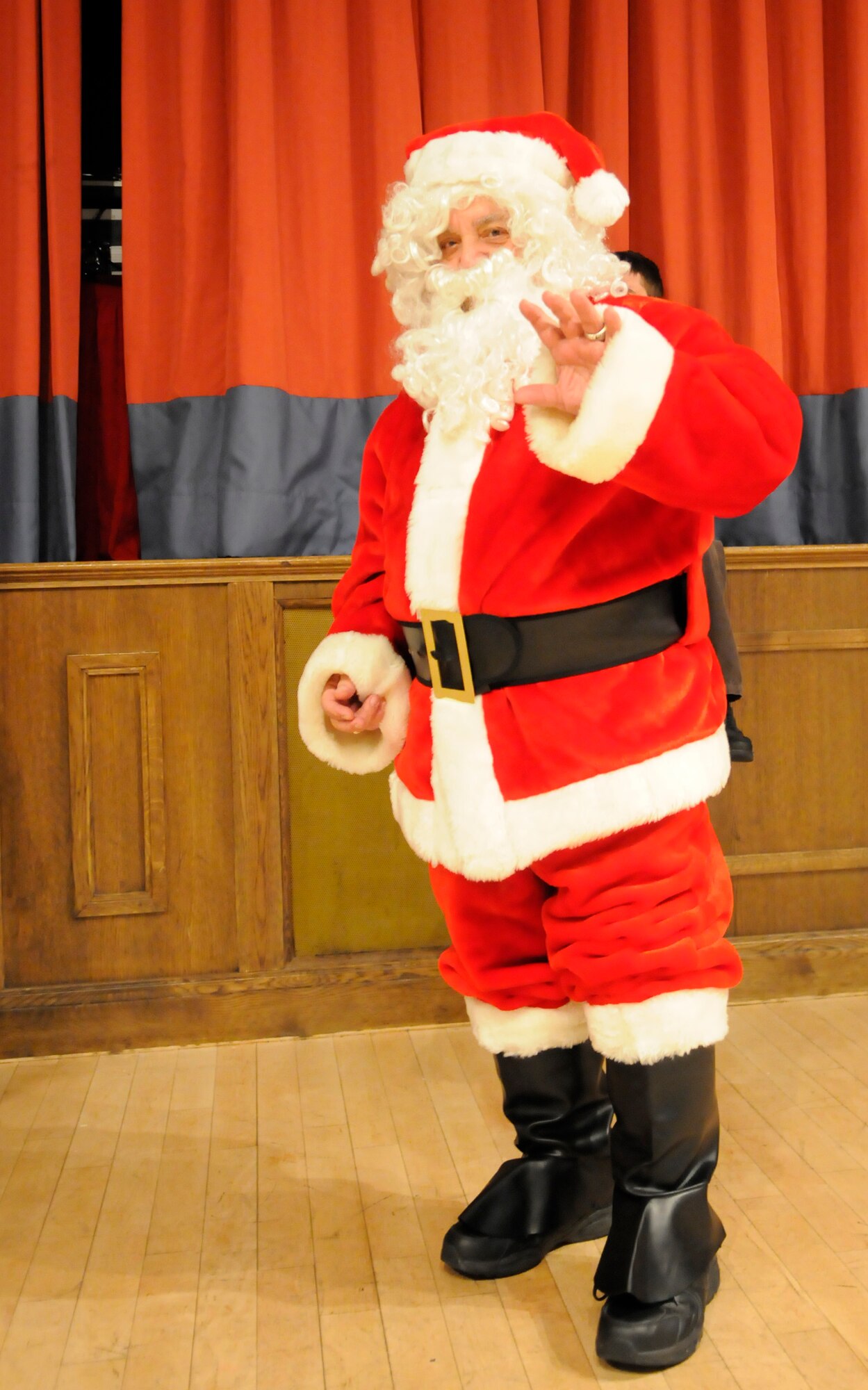 RAF MILDENHALL, England - Santa makes an appearance at the recent Air Force Sergeants Association special-needs luncheon.  The Air Force Sergeants Association holds the event annually to foster good relations with the local British population.  (U.S. Air Force photo/Staff Sergeant Christopher L. Ingersoll)