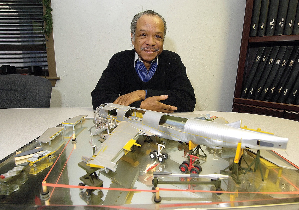 Aircraft toy models deals