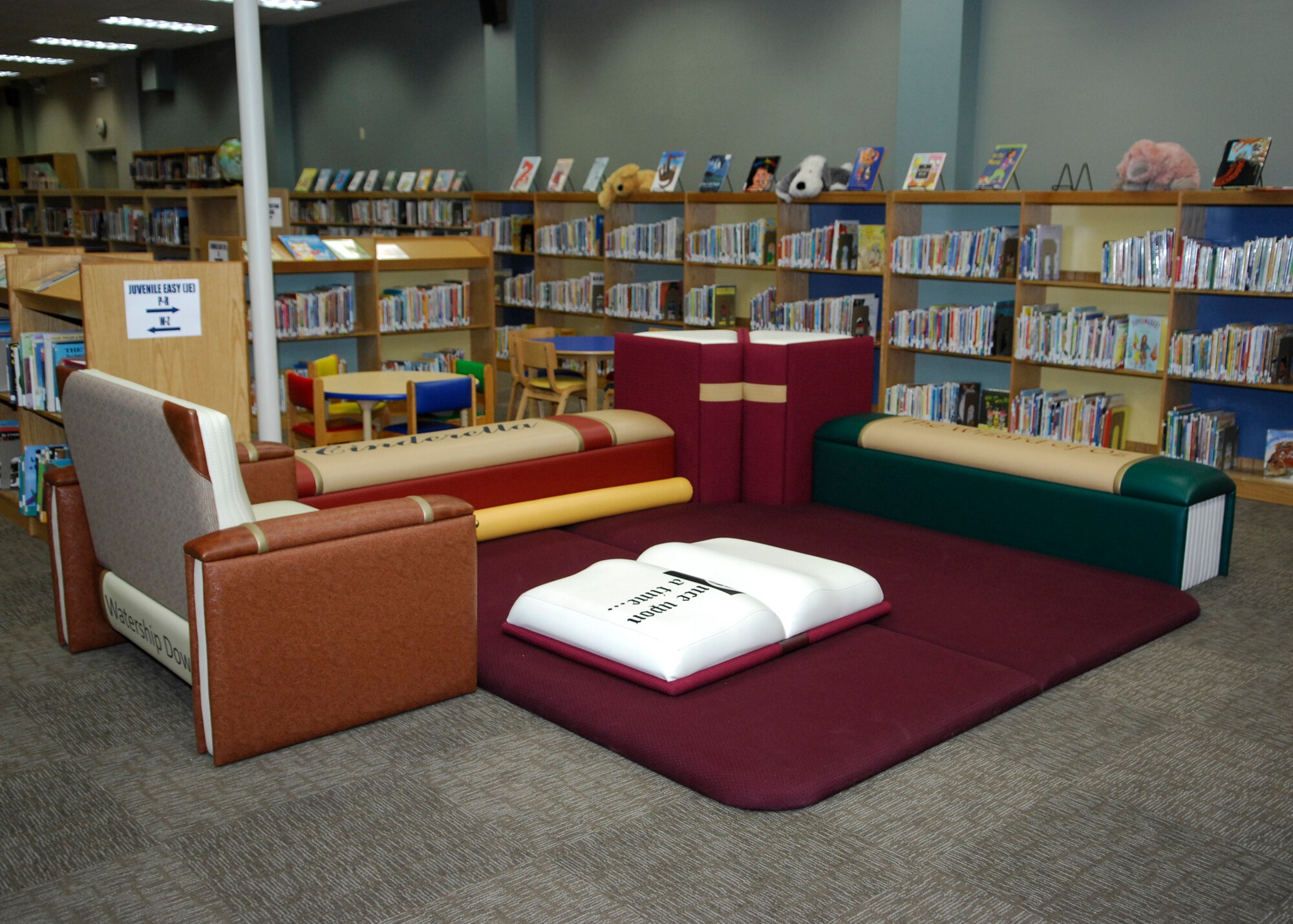 VANDENBERG AIR FORCE BASE, Calif. -- Hoping to give children a more enjoyable area to read, the children's area received a facelift during the library renovation. The library was re-opened here Wednesday, Jan. 6, 2010 after a ribbon-cutting ceremony. (U.S. Air Force photo/Airman 1st Class Heather R. Shaw)



