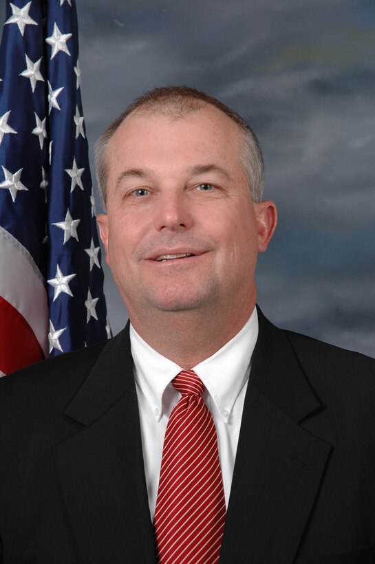 Keith Hagenbuch was  appointed to the Senior Executive Service and named director of DeCA West Jan. 11. As director of DeCA West, Hagenbuch is responsible for 113 commissaries in the Western United States and the Asia-Pacific area, eight central distribution centers and for providing product support to a Navy Exchange mart.  (Defense Commissary Agency photo courtesy)