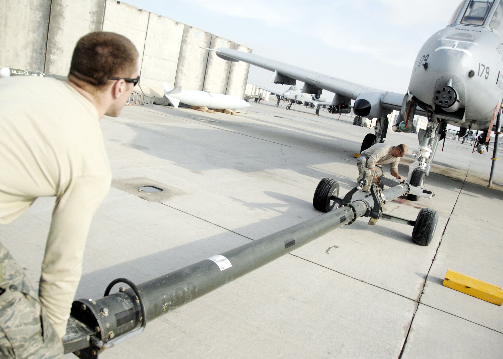 Maintainers keep aircraft soaring > Air Force > Article Display