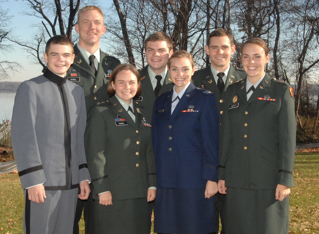 Air Force Capt. Karoline Scott, second from right, then a first lieutenant, poses for a picture with her five siblings and her brother-in-law, John Gowel, at her parents’ home in Lorton, Va. Scott is the only airman in her family, which can trace its active-duty military service back more than 130 years. Courtesy photo