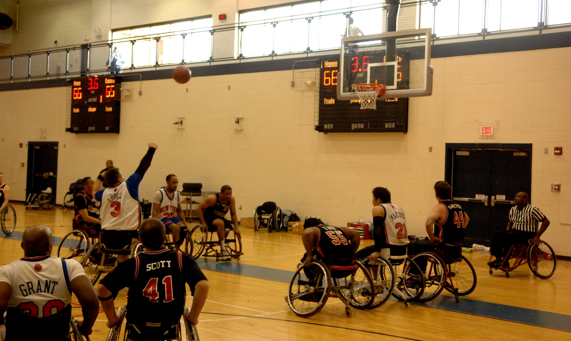 LANGLEY AIR FORCE BASE, Va. -- New York Rollin' Knicks forward Edwin Lopez shoots a free throw in a tournament game against the Charlottesville Cardinals Jan. 17. The Rollin' Knicks won the game in overtime 68-65. (U.S. Air Force photo/Airman 1st Class Jason J. Brown)