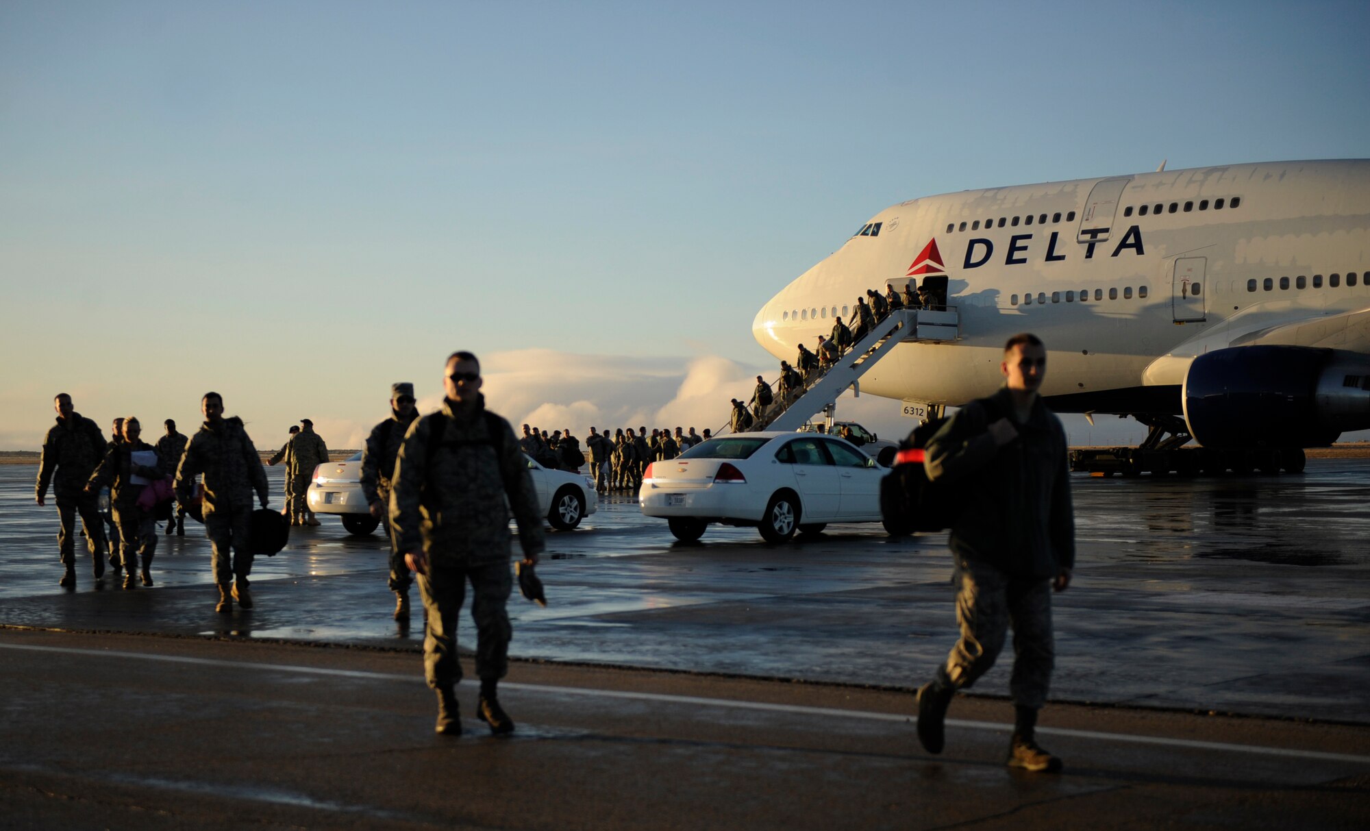 MOUNTAIN HOME AIR FORCE BASE, Idaho -- More than 300 Airmen from the 389th Fighter Squadron return from a four-month deployment to the Republic of Korea Jan. 20. The 389th FS deployment was in support of U.S. Government and Department of Defense global engagement strategies. (U.S. Air Force photo by Airman 1st Class Renishia Richardson)