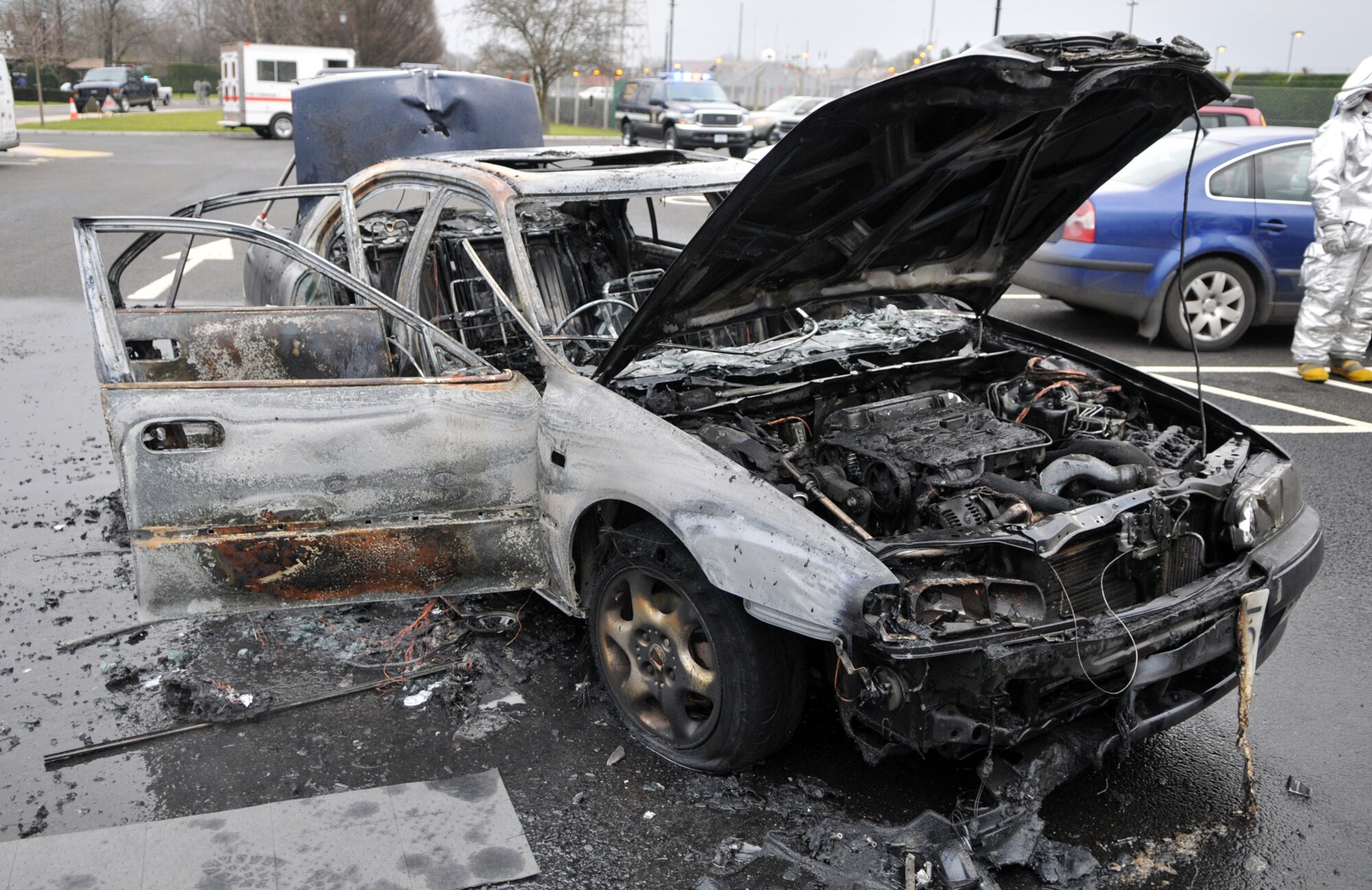 RAF MILDENHALL, England -- Firefighters responded to a vehicle fire at about 1:45 p.m. in the parking lot of the arts and crafts store here.  No one was injured in the blaze, and no damage was caused to any other vehicles in the vicinity.  The cause of the incident is under investigation.  (U.S. Air Force photo by Staff Sgt. Austin M. May)