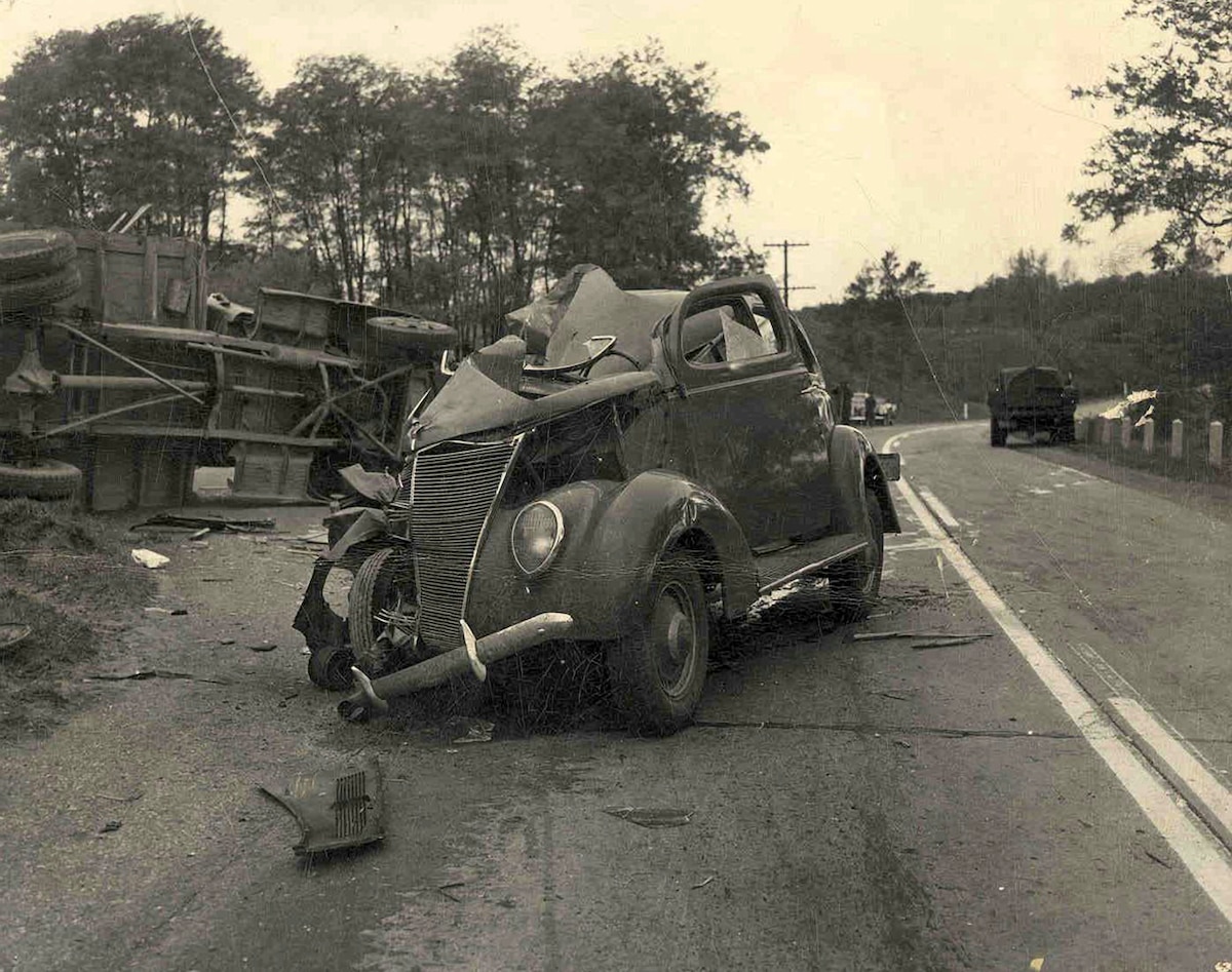 THE BIZARRE HISTORY OF CAR ACCIDENTS The tragic, peculiar and heartbreaking > Torch > Display