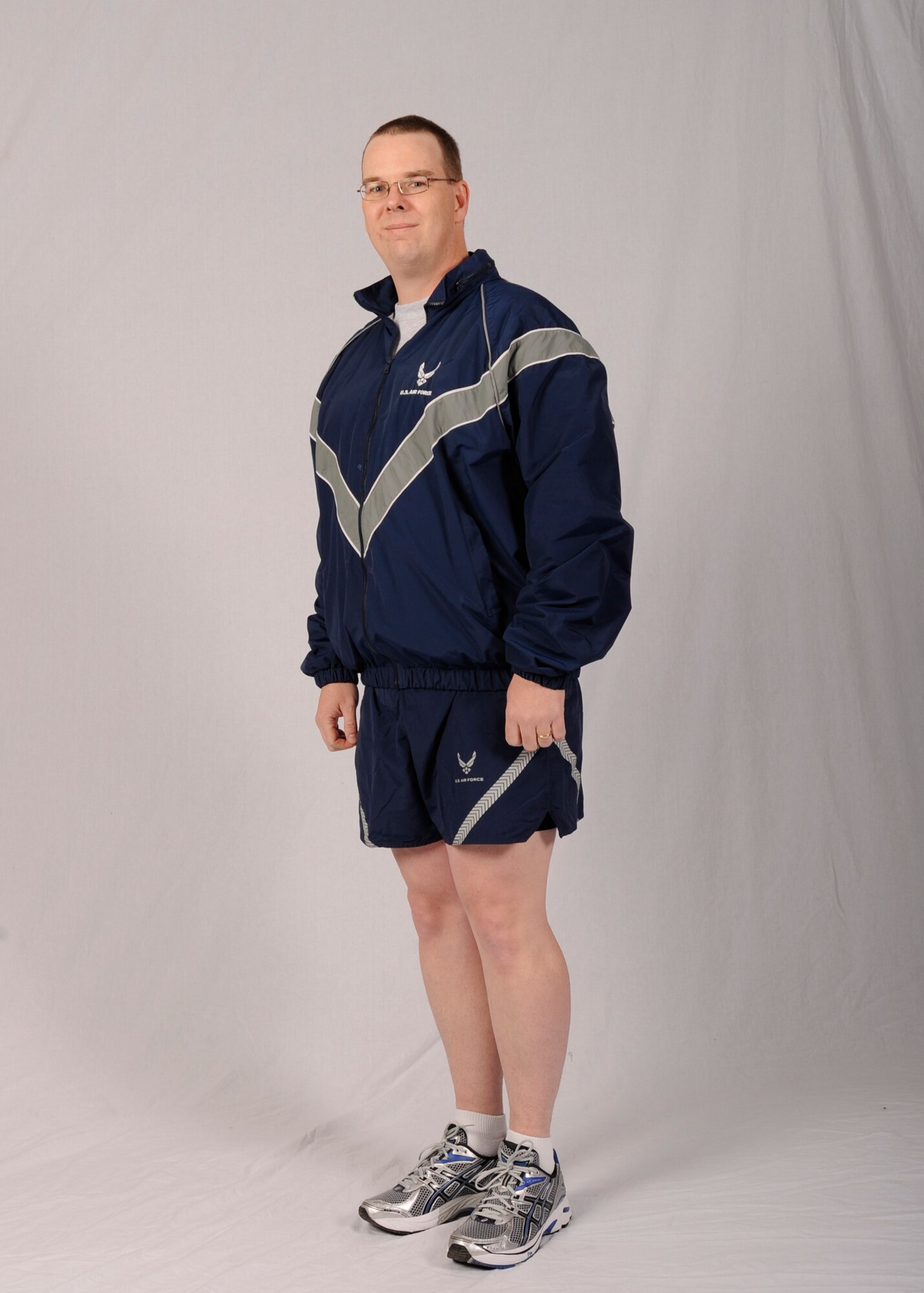 Senior Airman Tammy Marshall
94th Fighter Squadron SARM
Age:  24
Height: 5 feet, 4 inches
Weight: 174 pounds
Waist: 35 inches
